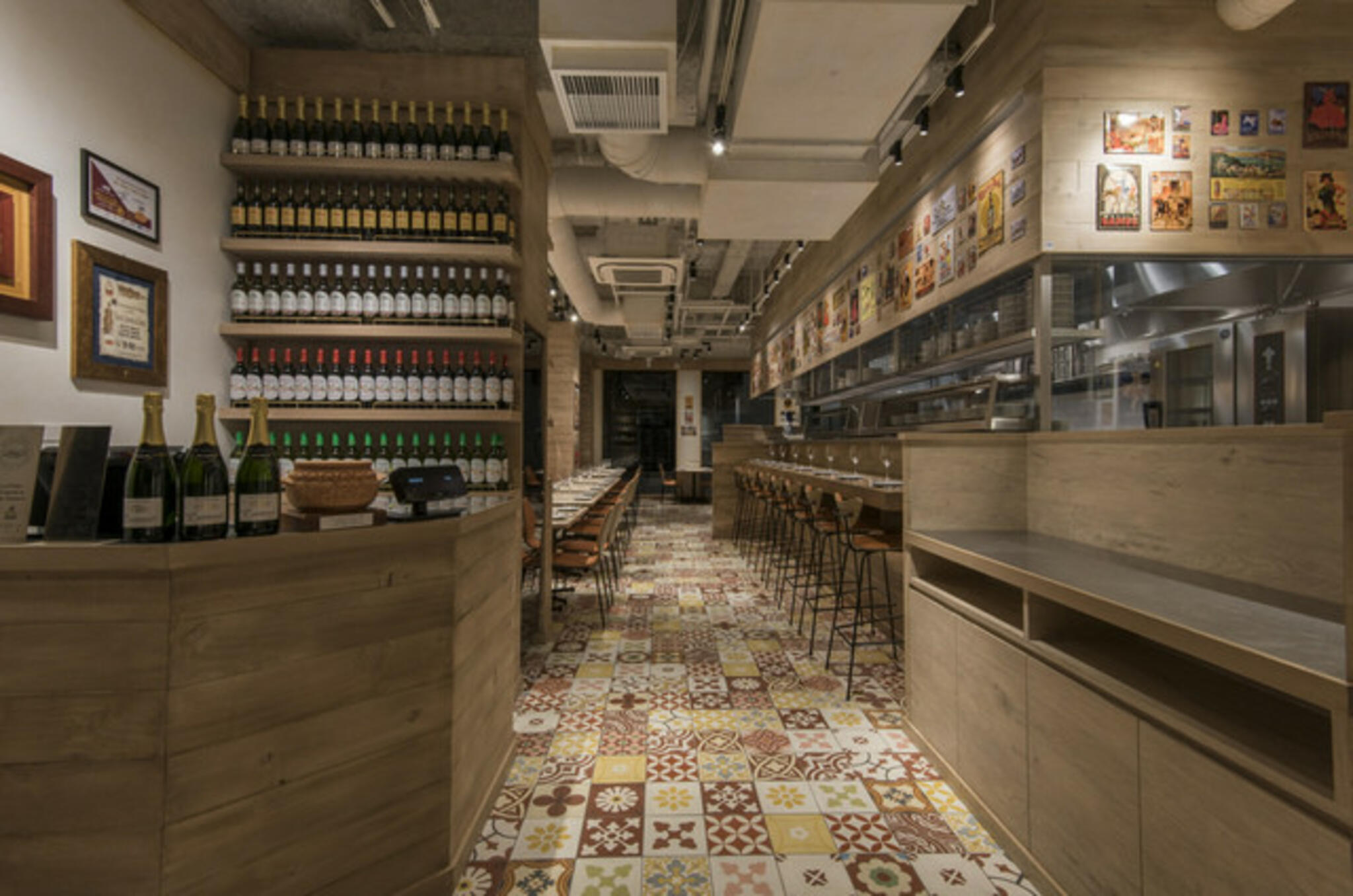 スペイン料理＆ワインパエリア専門店ミゲルフアニ横浜店の代表写真8