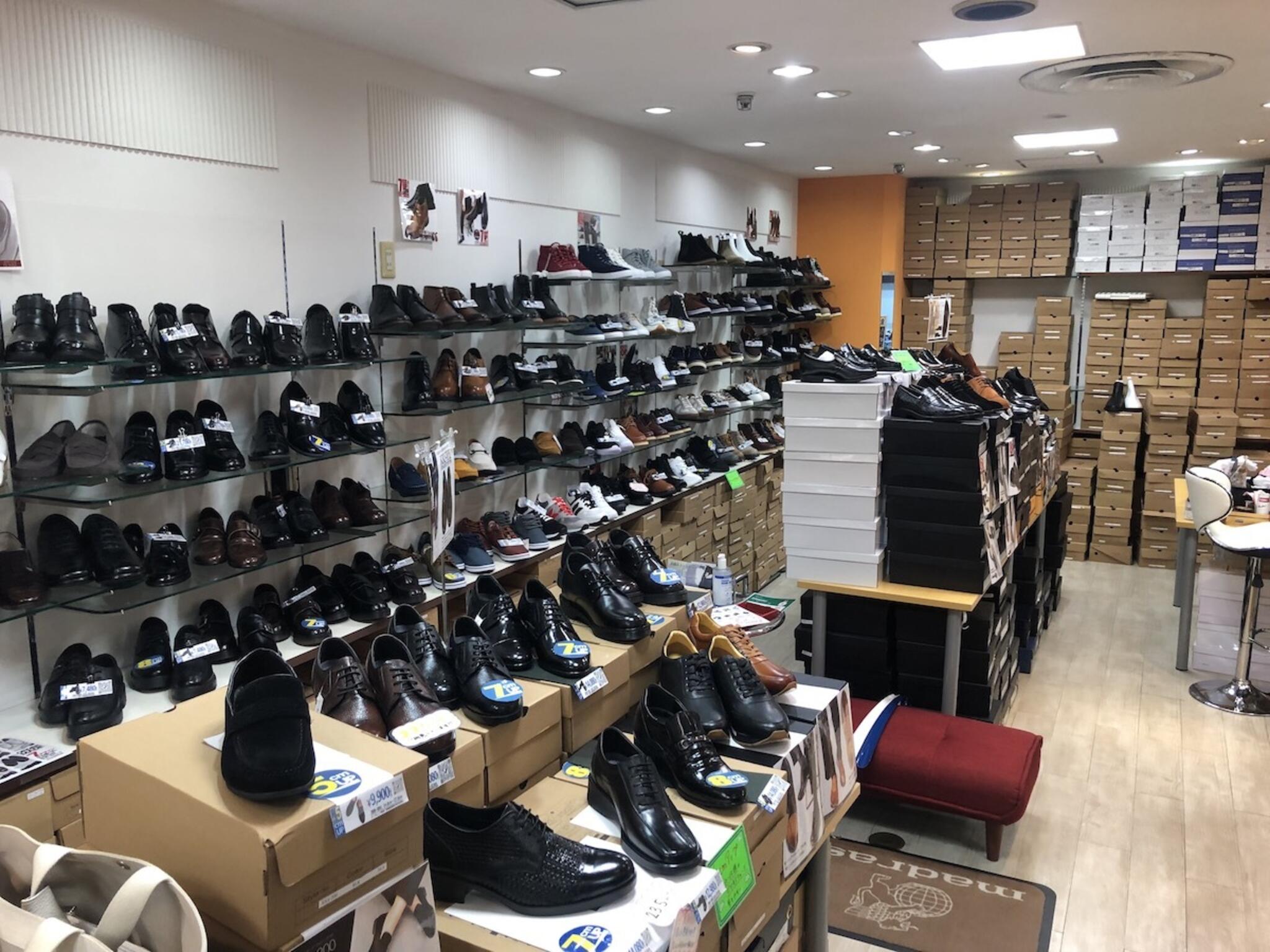 シークレット靴専 横浜 関内マリナード店の代表写真2