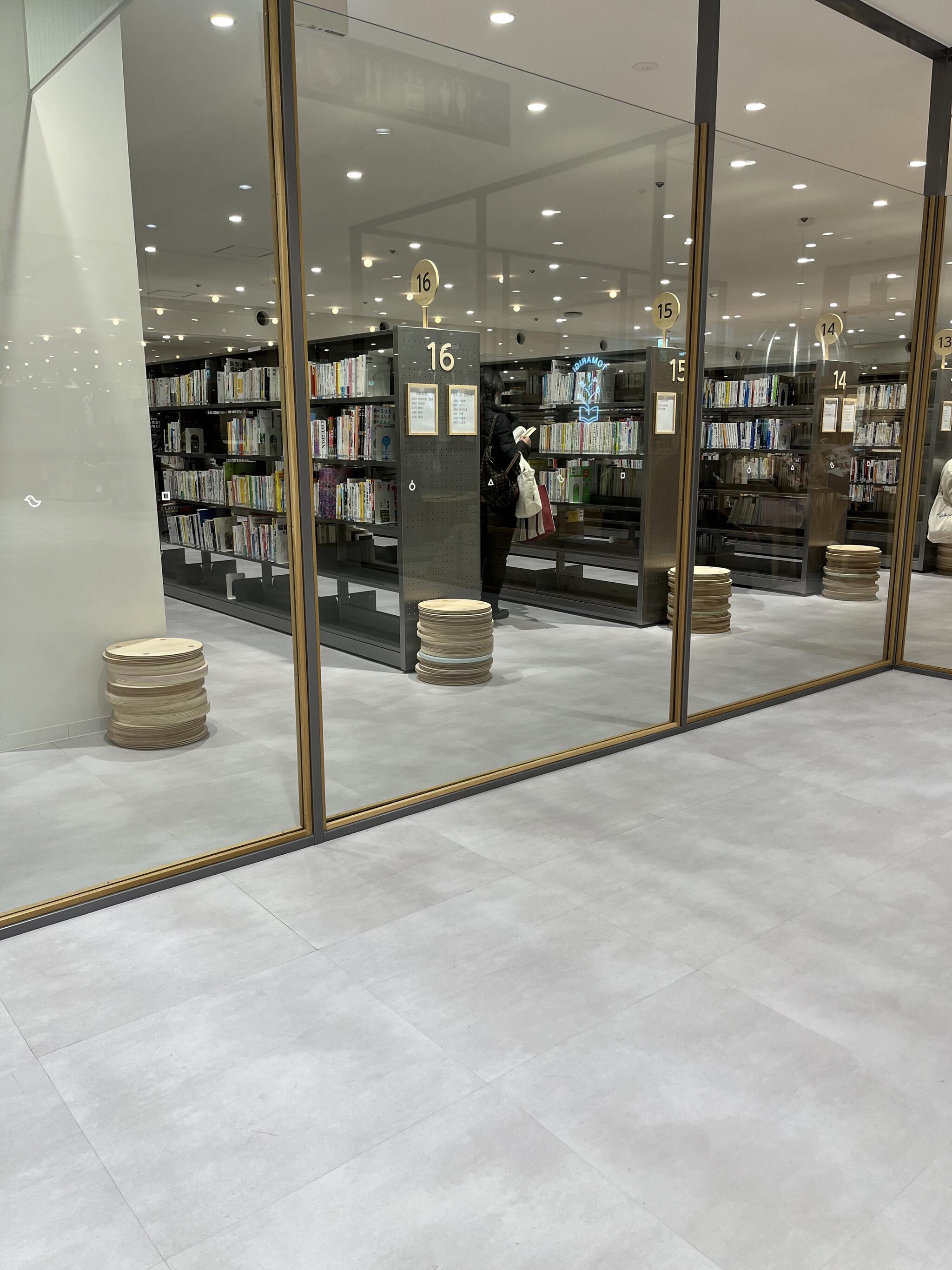 神戸市立名谷図書館の代表写真2