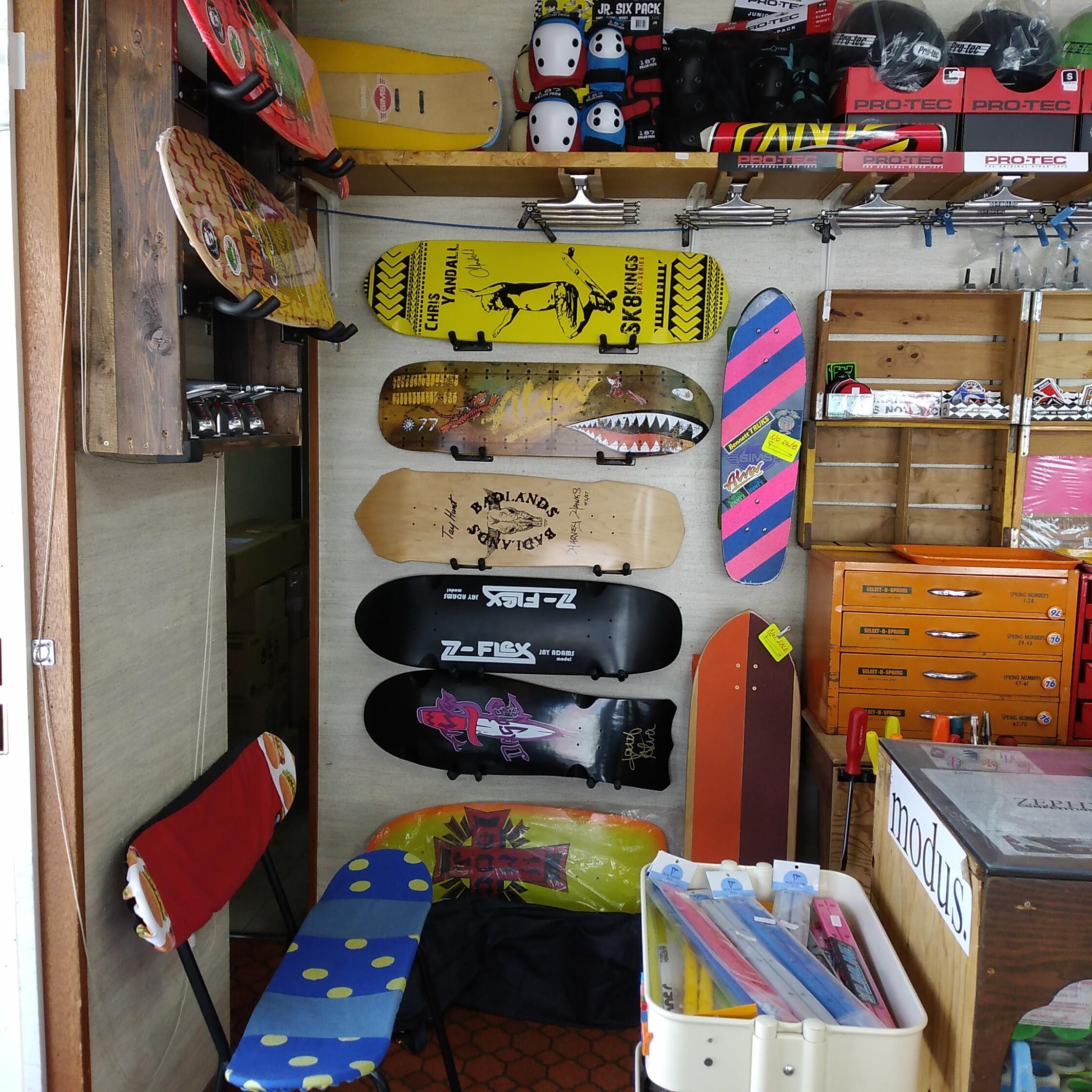 SMILEY skateboards shop - 藤沢市鵠沼海岸/スポーツ施設 | Yahoo