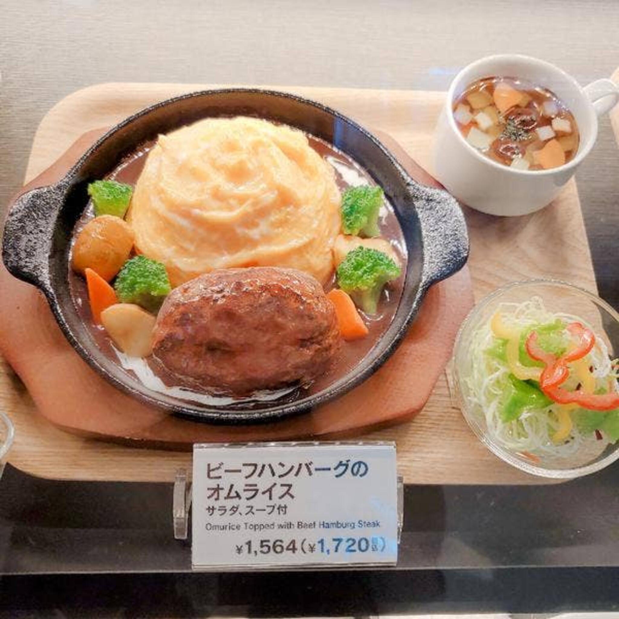 YOSHIMI 九州うまかレストラン YOSHIMI 福岡空港店の代表写真9