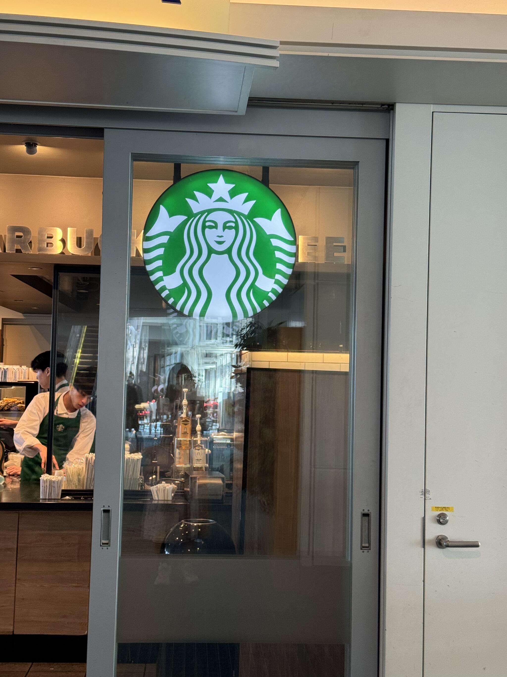 スターバックスコーヒー 羽田空港第2ターミナル国内線ゲートエリア店の代表写真6