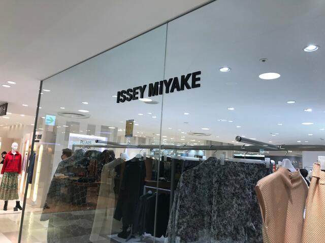 ISSEY MIYAKE INC. me 名古屋栄三越 - 名古屋市中区栄/衣料品店 | Yahoo!マップ