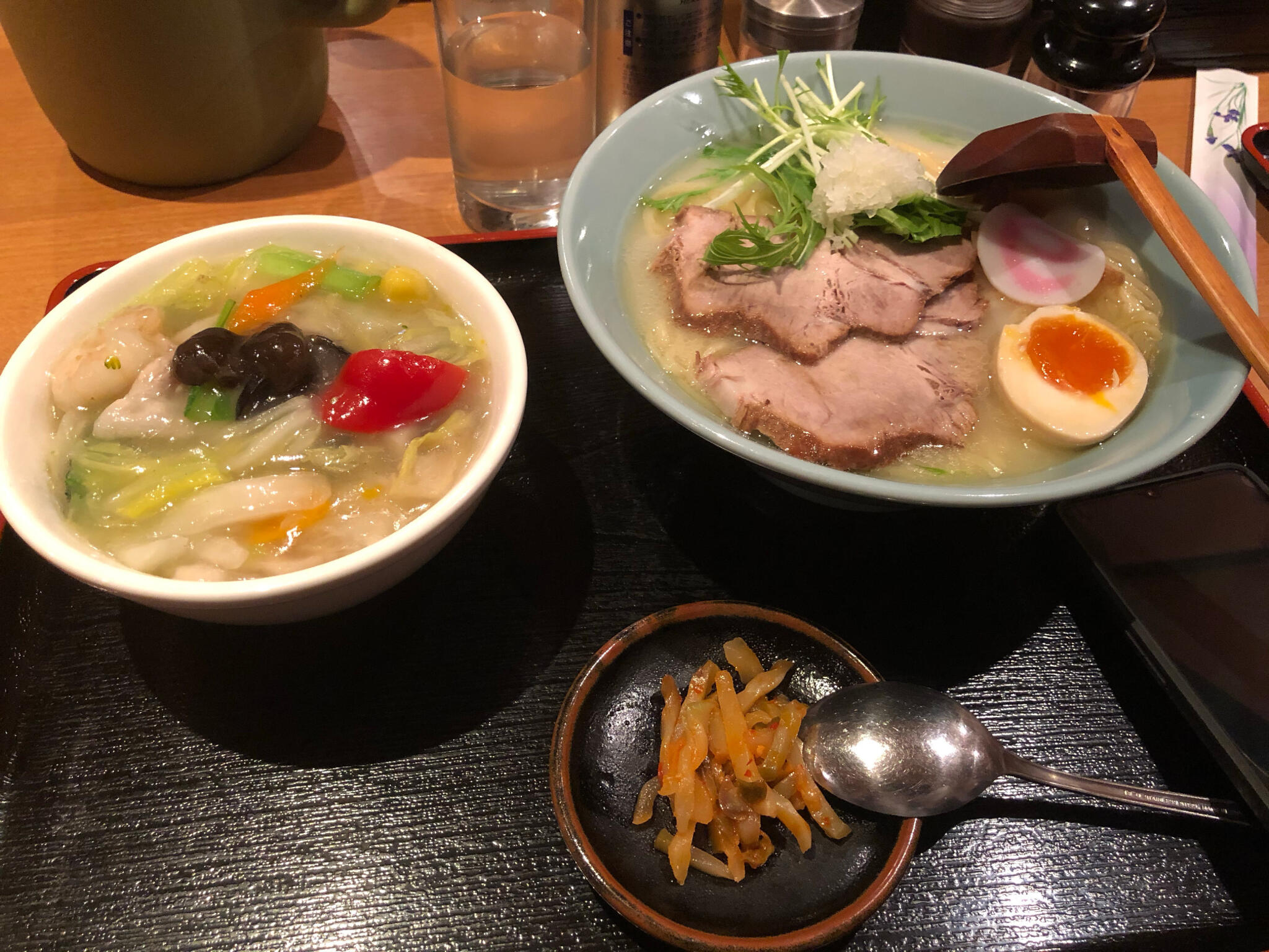 写真 : 鶏白湯ラーメン らくらく亭 - 大阪市港区磯路/ラーメン店 | Yahoo!マップ