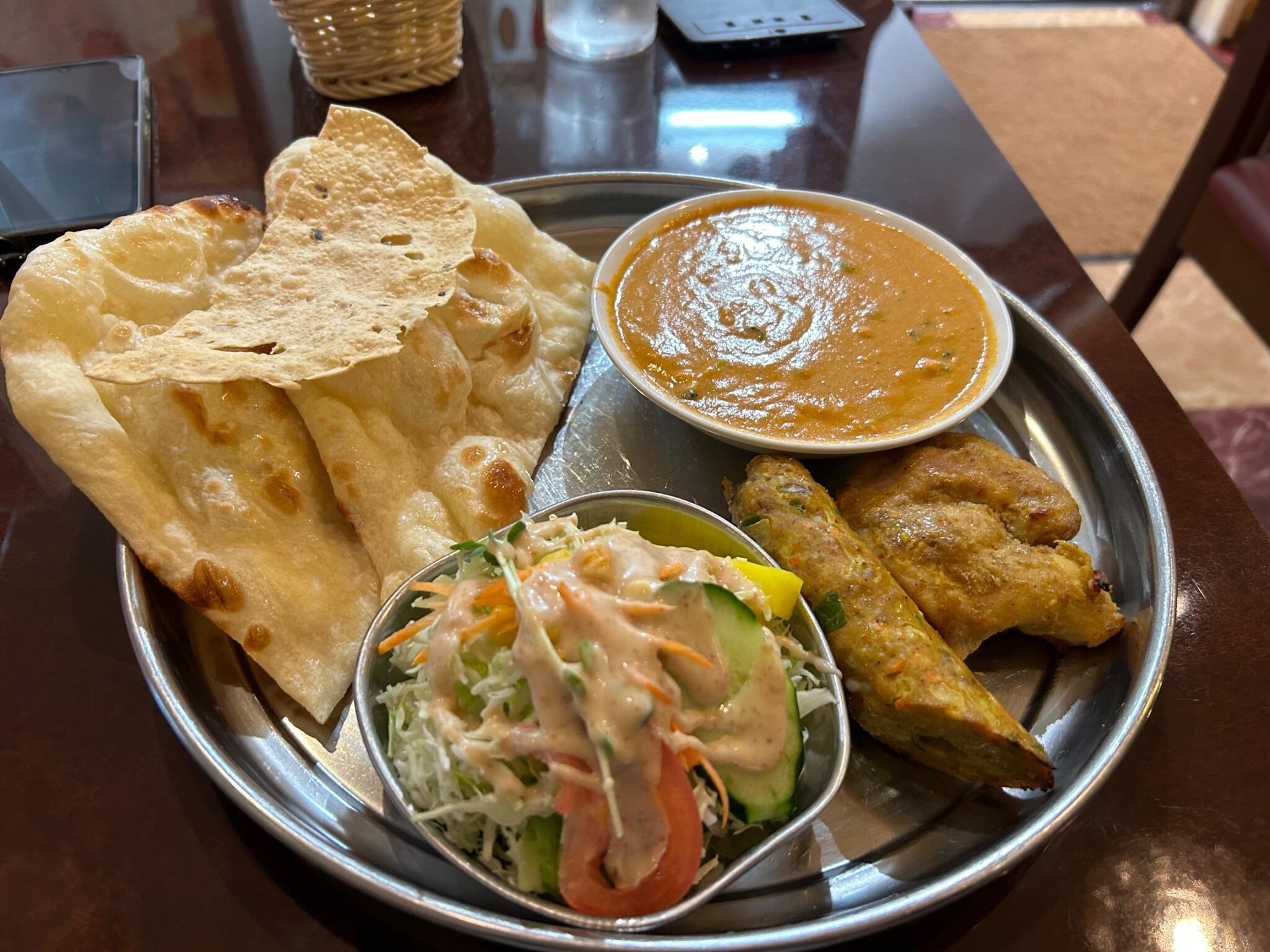 ガネーシュ 本通り店 - 広島市中区本通/インドカレー店 | Yahoo!マップ