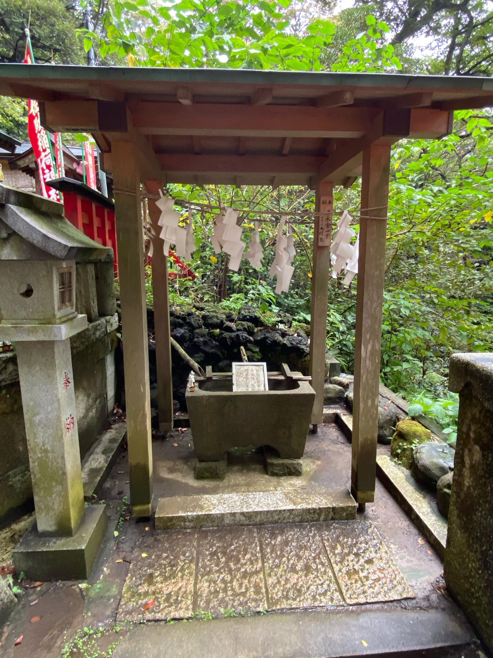 霊狐泉(佐助稲荷神社境内) - 鎌倉市佐助/神社 | Yahoo!マップ