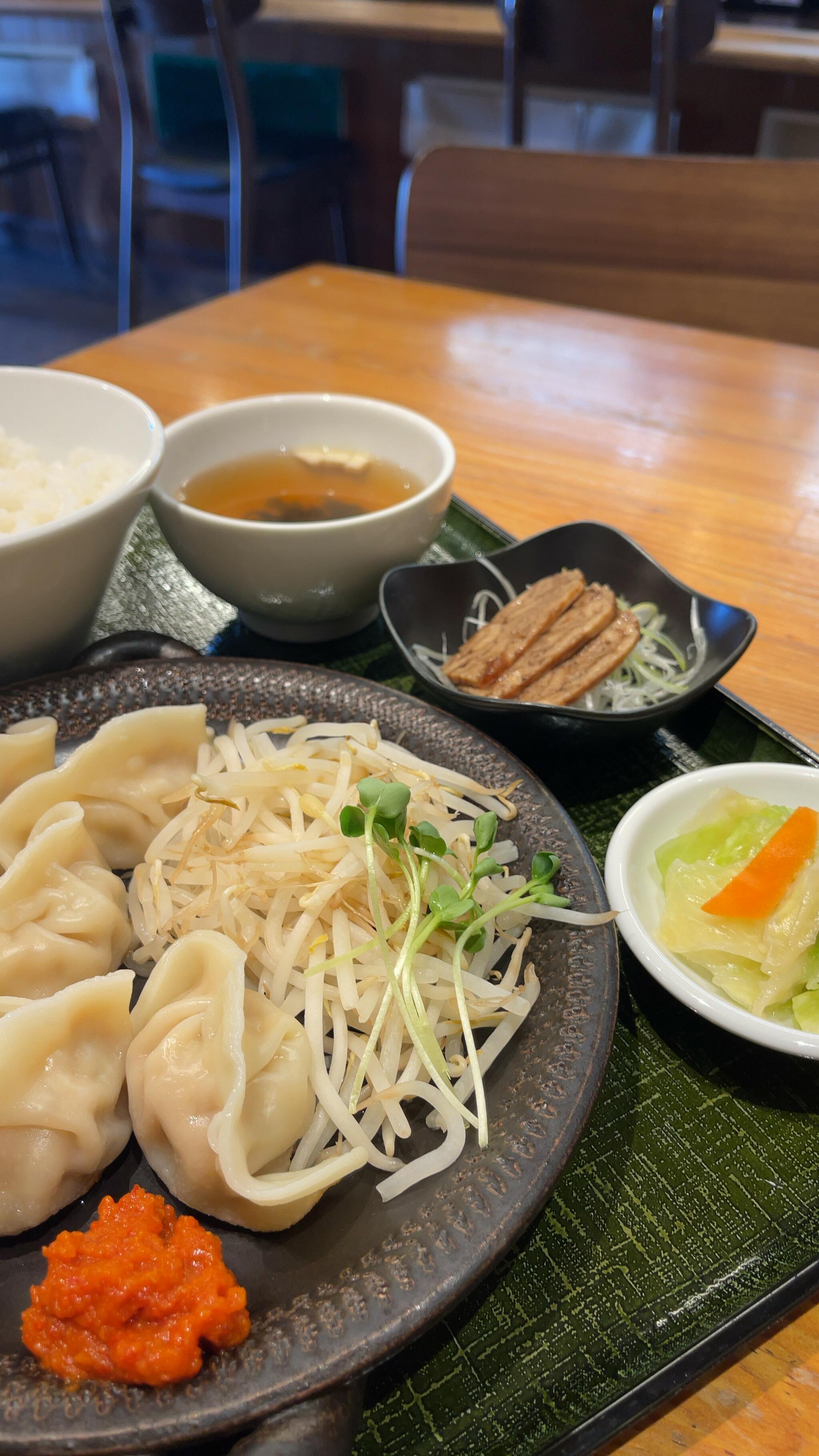 最強肉汁餃子＆ラーメン 麺遊庵の代表写真10