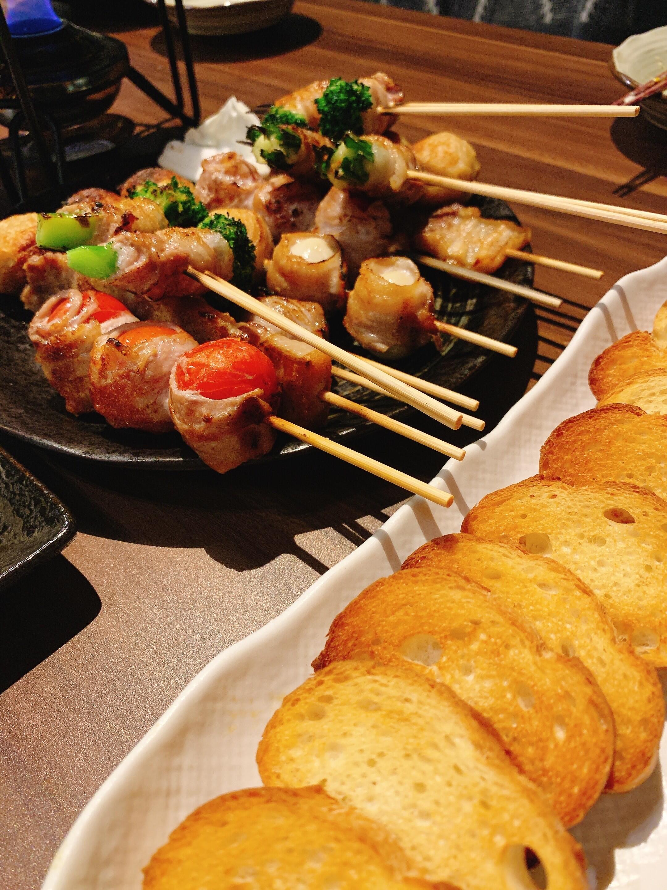 家で、焼き鳥、チーズフォンデュ等どうですか？