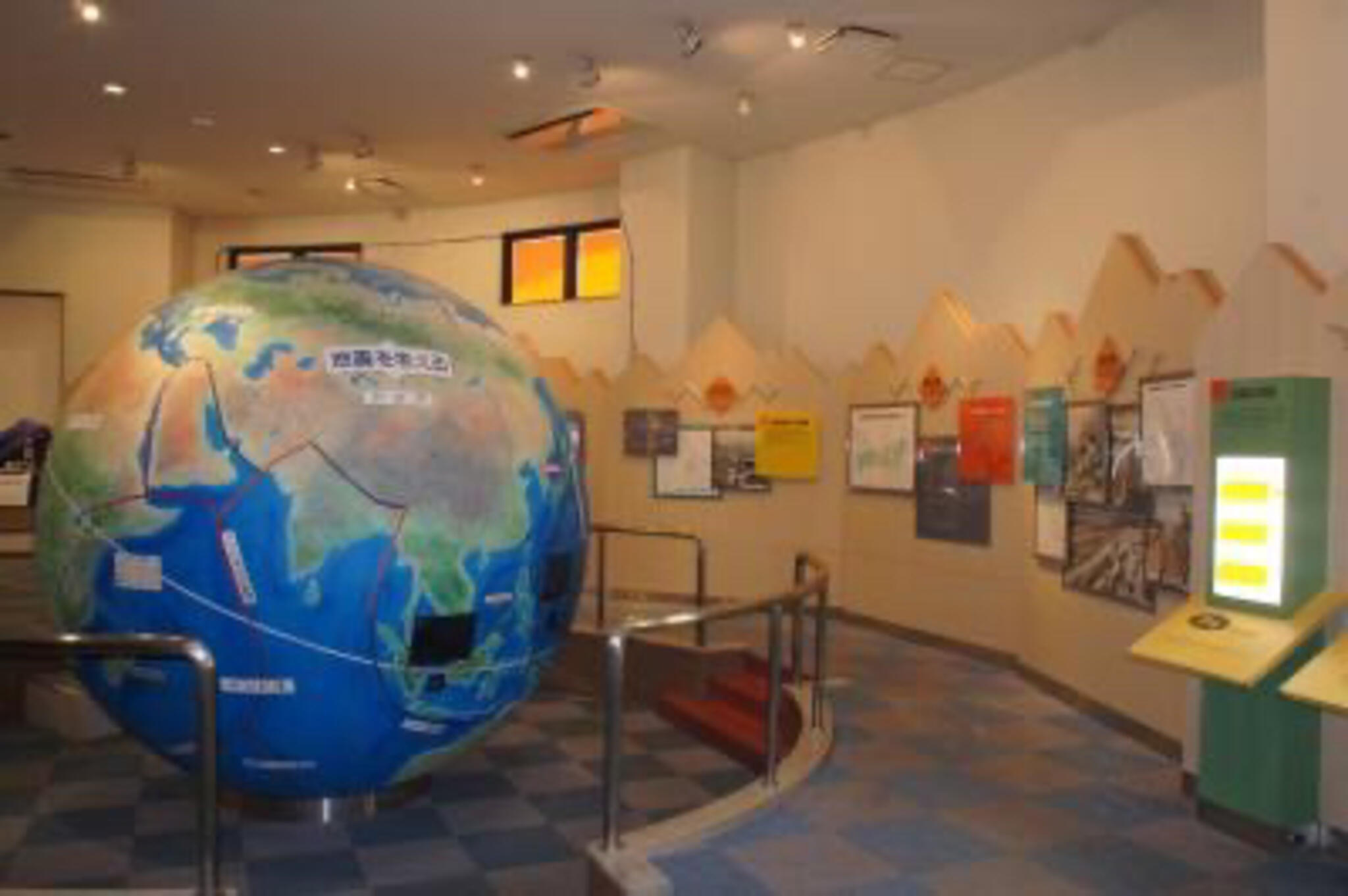 根尾谷地震断層観察館の代表写真5