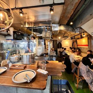 Fresh Seafood Bistro SARU 代々木上原の写真2