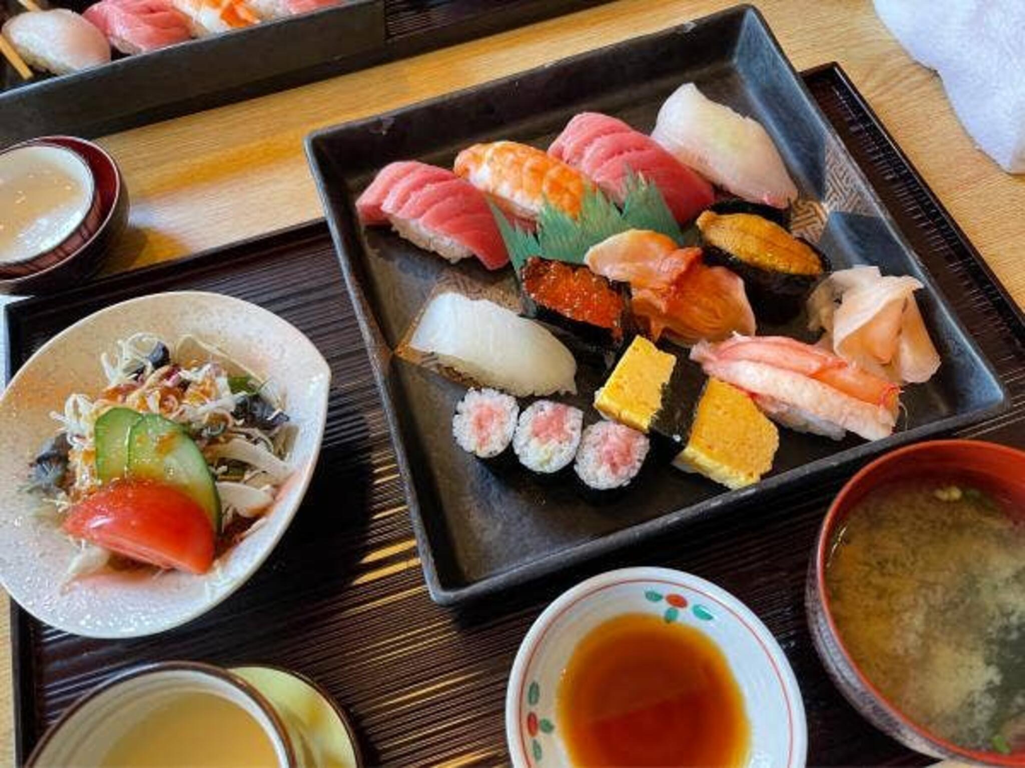 四季の味 玉寿司の代表写真2