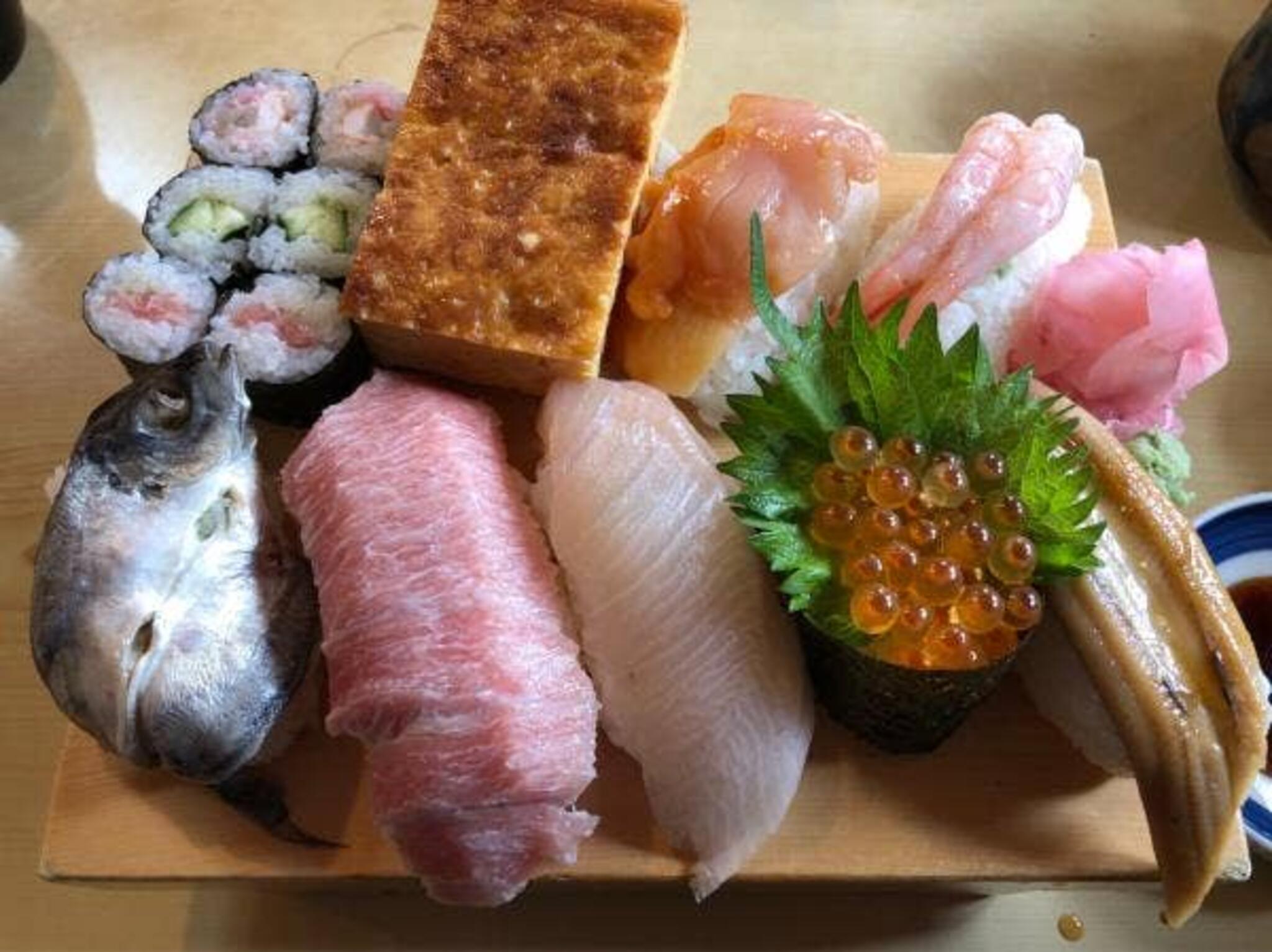 茂八寿司の代表写真10