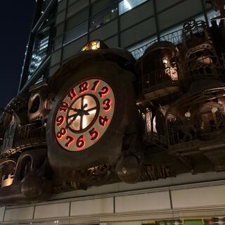 宮崎駿デザインの日テレ大時計の写真6