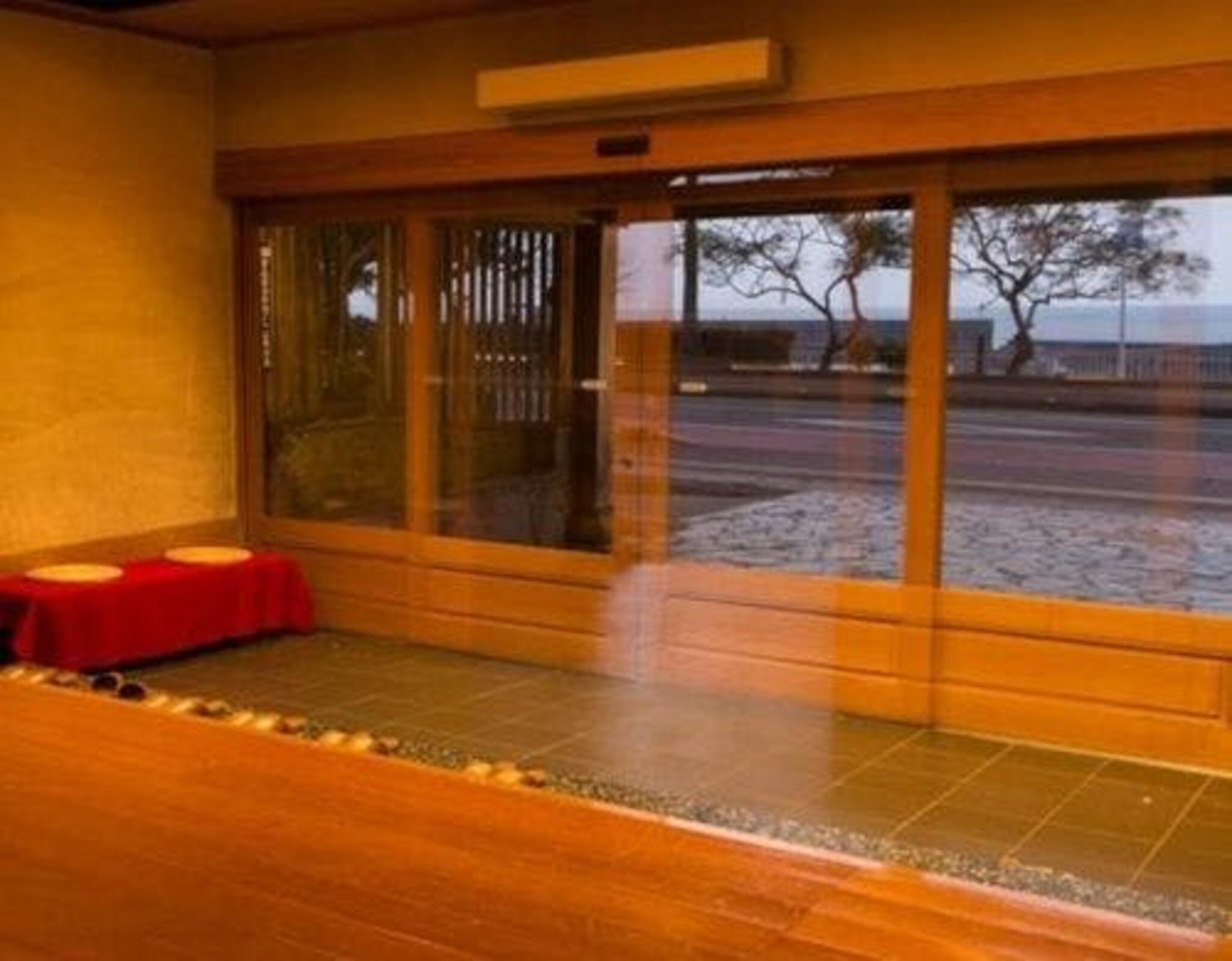 雲仙・小浜温泉 春陽館 露天風呂から眺める夕陽が絶景の宿の代表写真2
