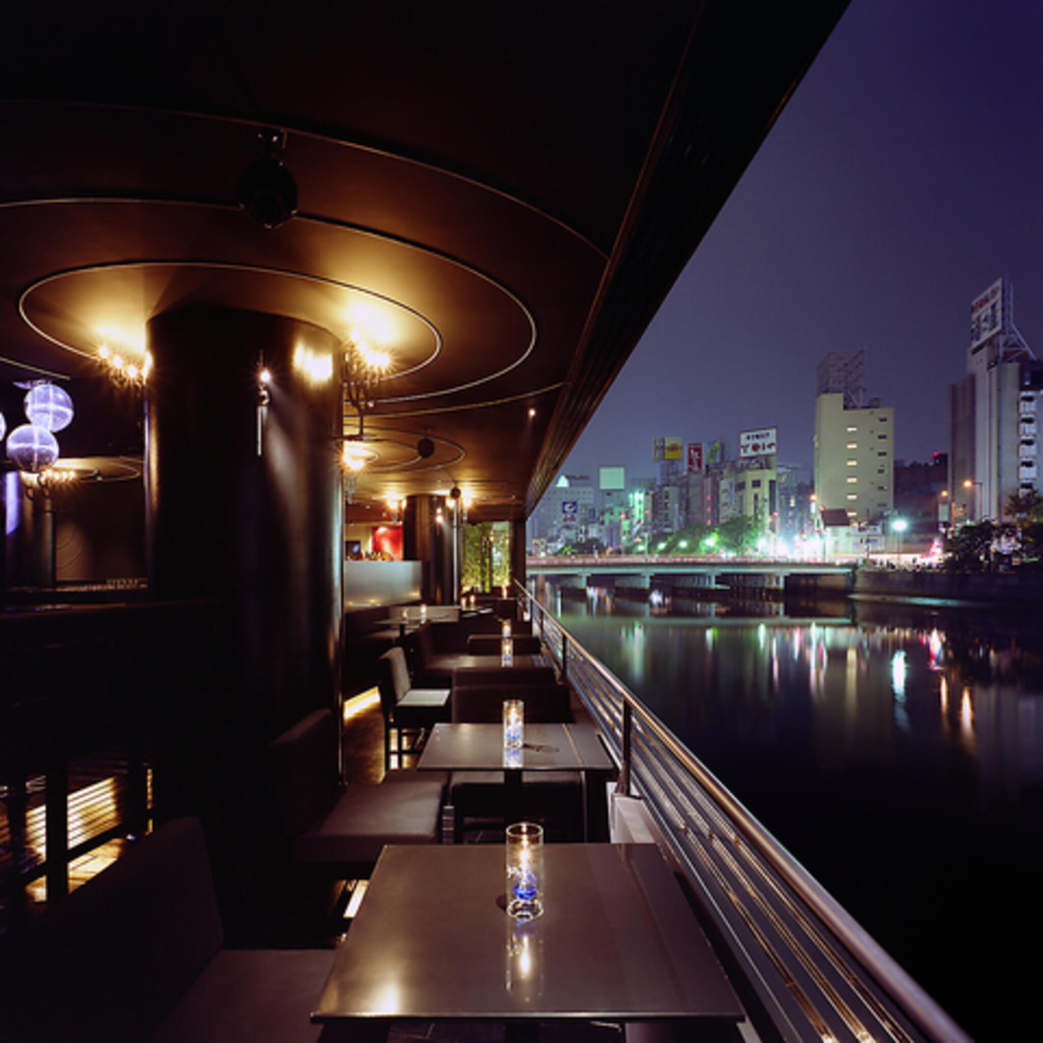 Bar&Dining Mitsubachiの代表写真2
