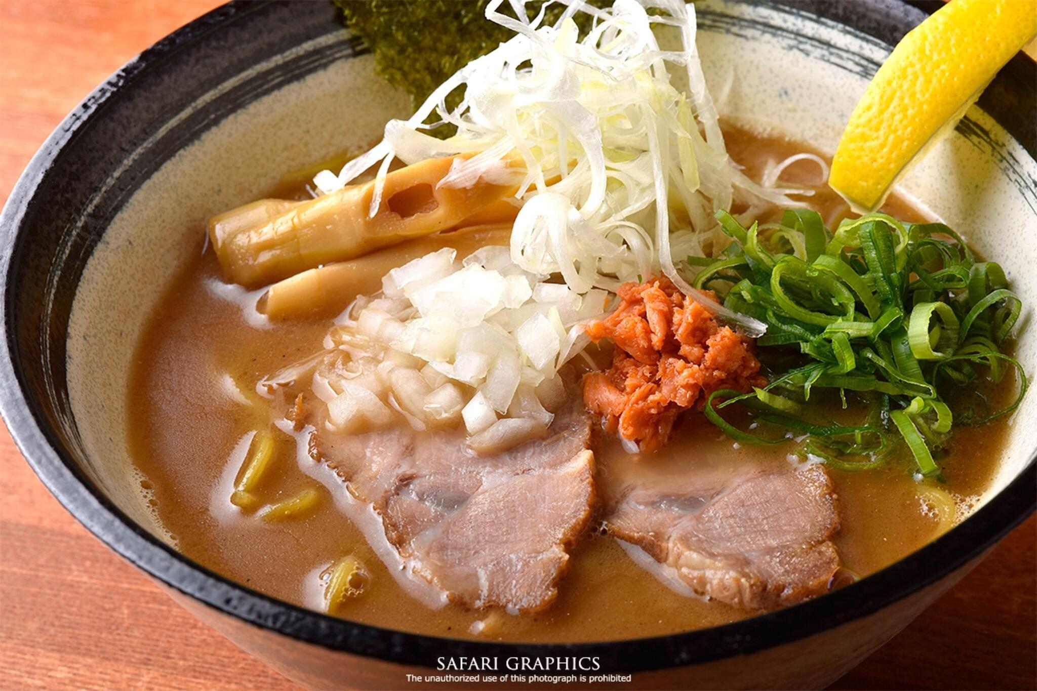 札幌鮭ラーメン麺匠 赤松の代表写真1