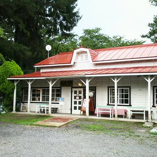 赤い屋根の喫茶店「駅舎」の写真11
