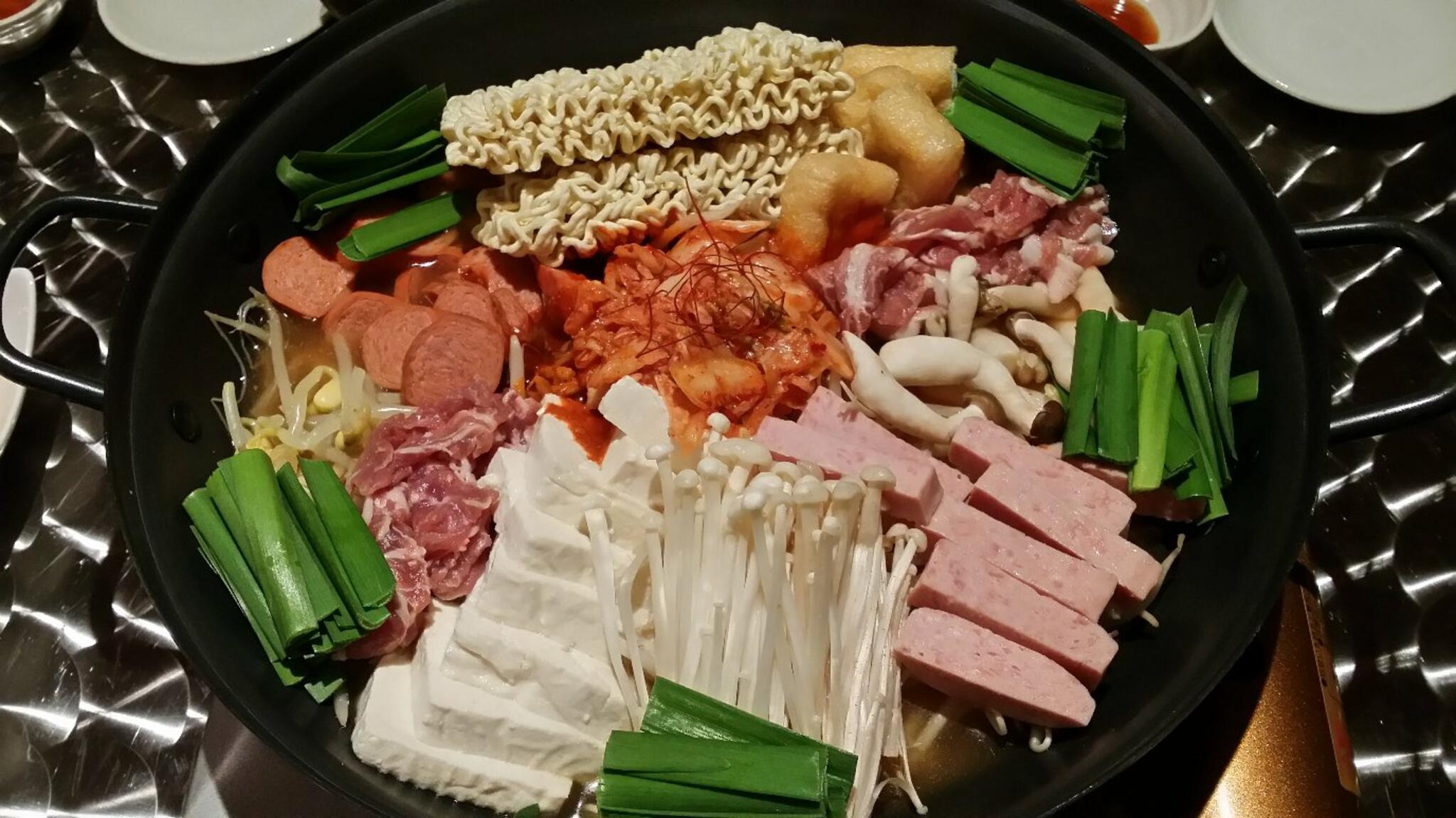 韓国母の旨辛味 ちょるほん鍋の代表写真6