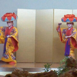 琉球料理と琉球舞踊 四つ竹 久米店の写真30