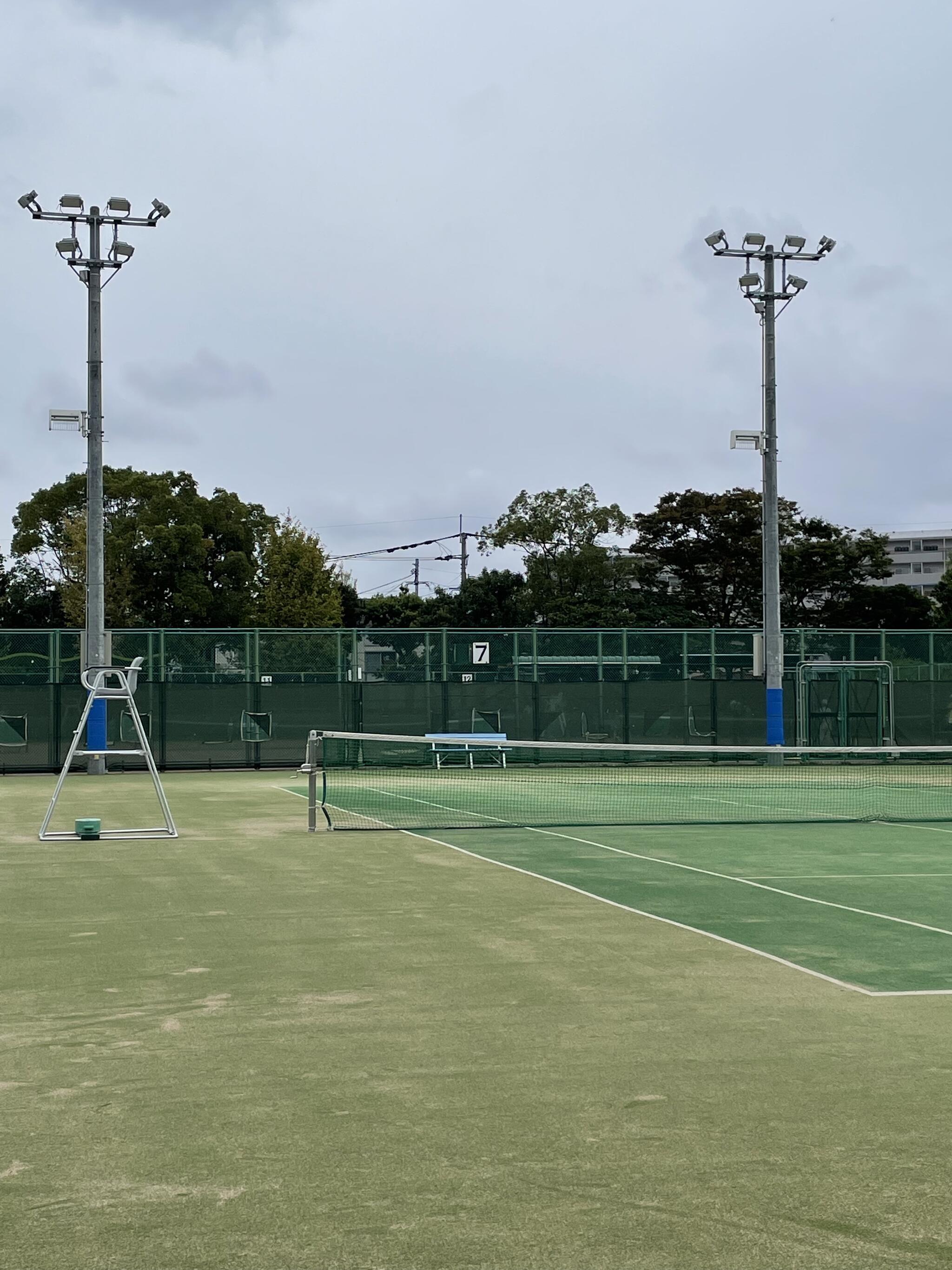 名島運動公園テニスコート 照明 セール