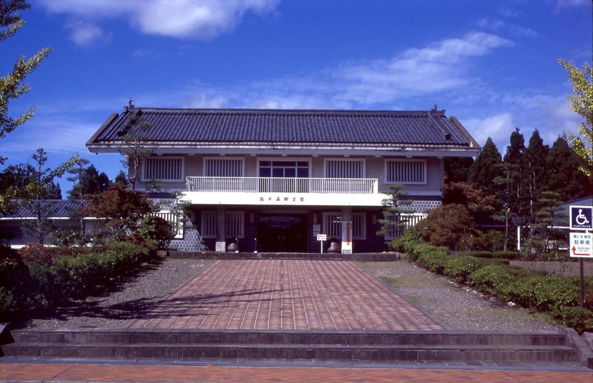 福井県陶芸館の代表写真8