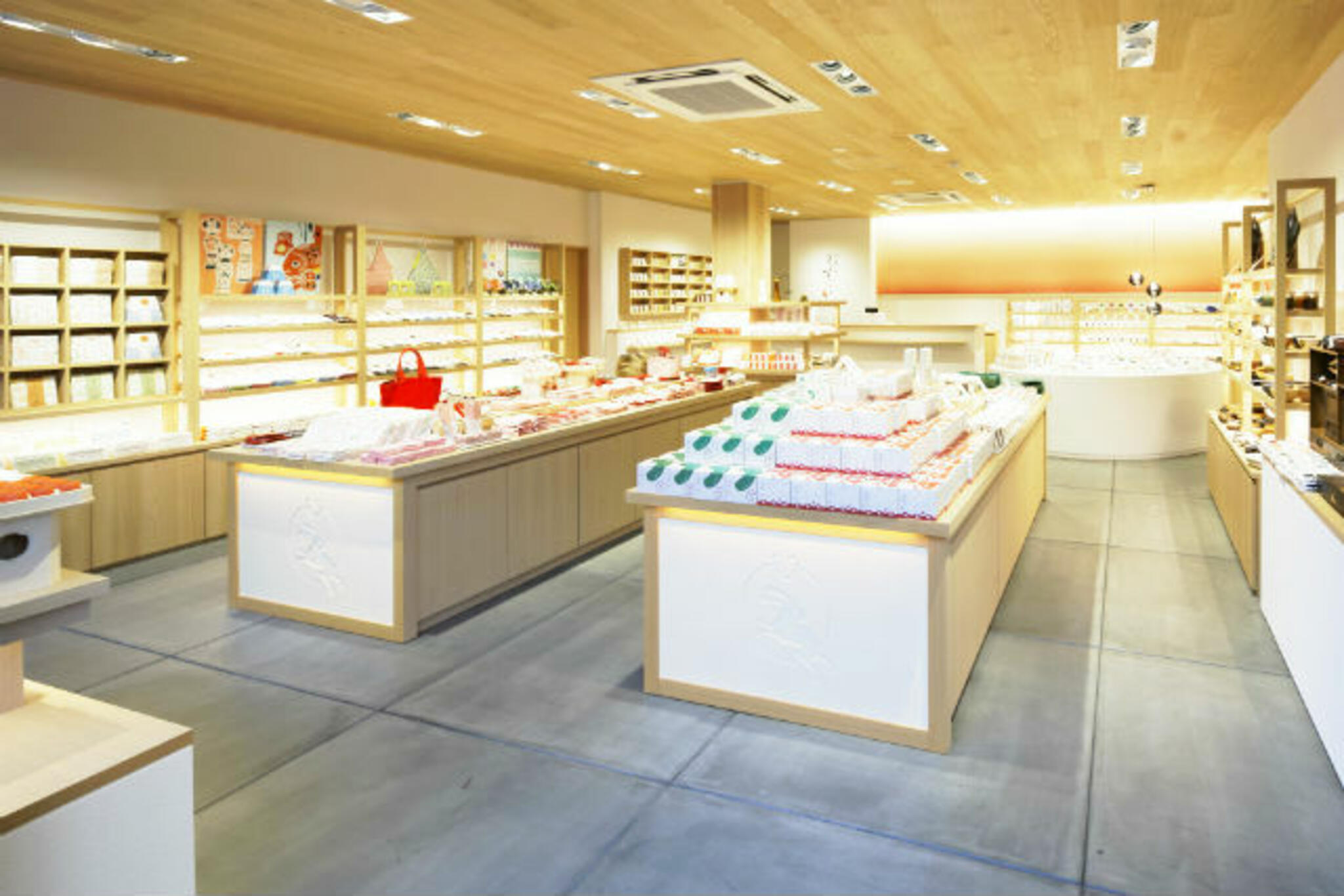 ANAHITA STONES えすこ 出雲大社店 - 出雲市大社町杵築南/食料品卸売業 | Yahoo!マップ