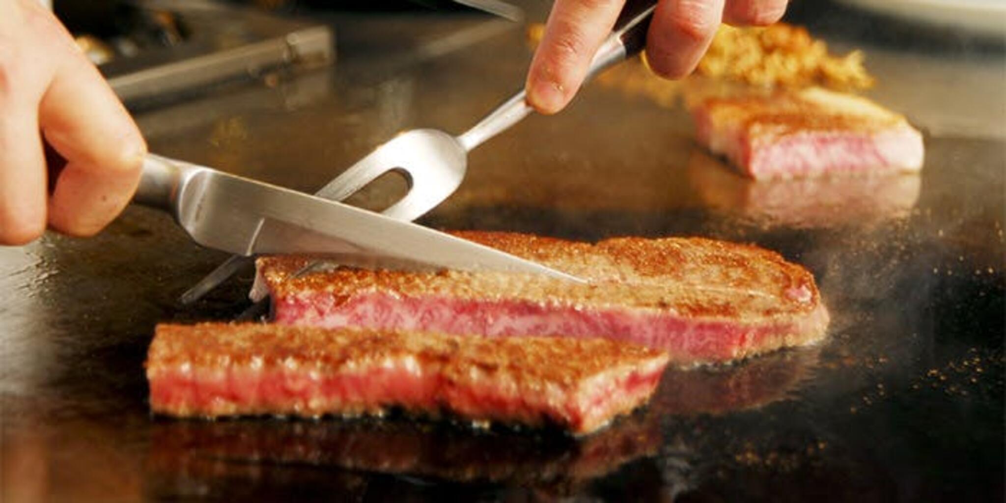 鉄板焼きステーキ あずまの代表写真1