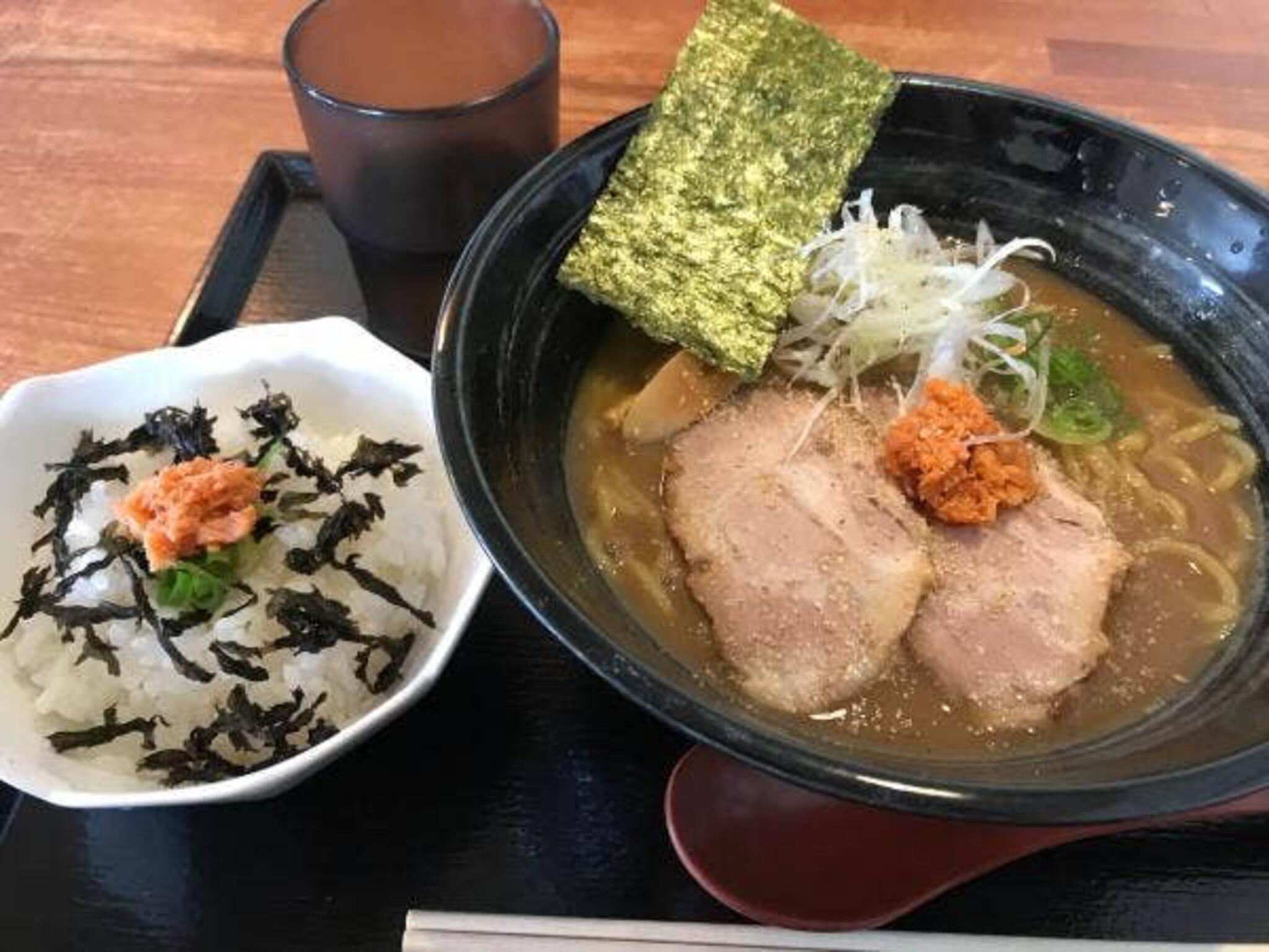 札幌鮭ラーメン麺匠 赤松の代表写真10