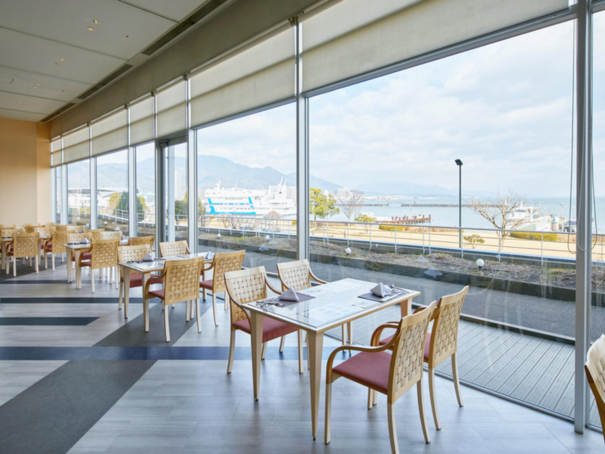 レストラン ザ・ガーデン/琵琶湖ホテルの代表写真4