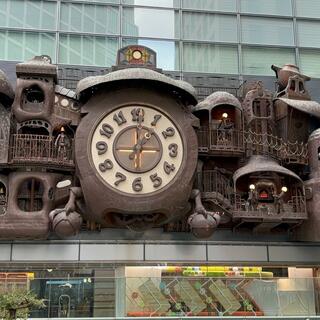 宮崎駿デザインの日テレ大時計の写真9