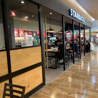 スターバックスコーヒー イオン那覇ショッピングセンター店の写真18