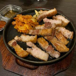 韓国料理とサムギョプサル 豚まるの写真25
