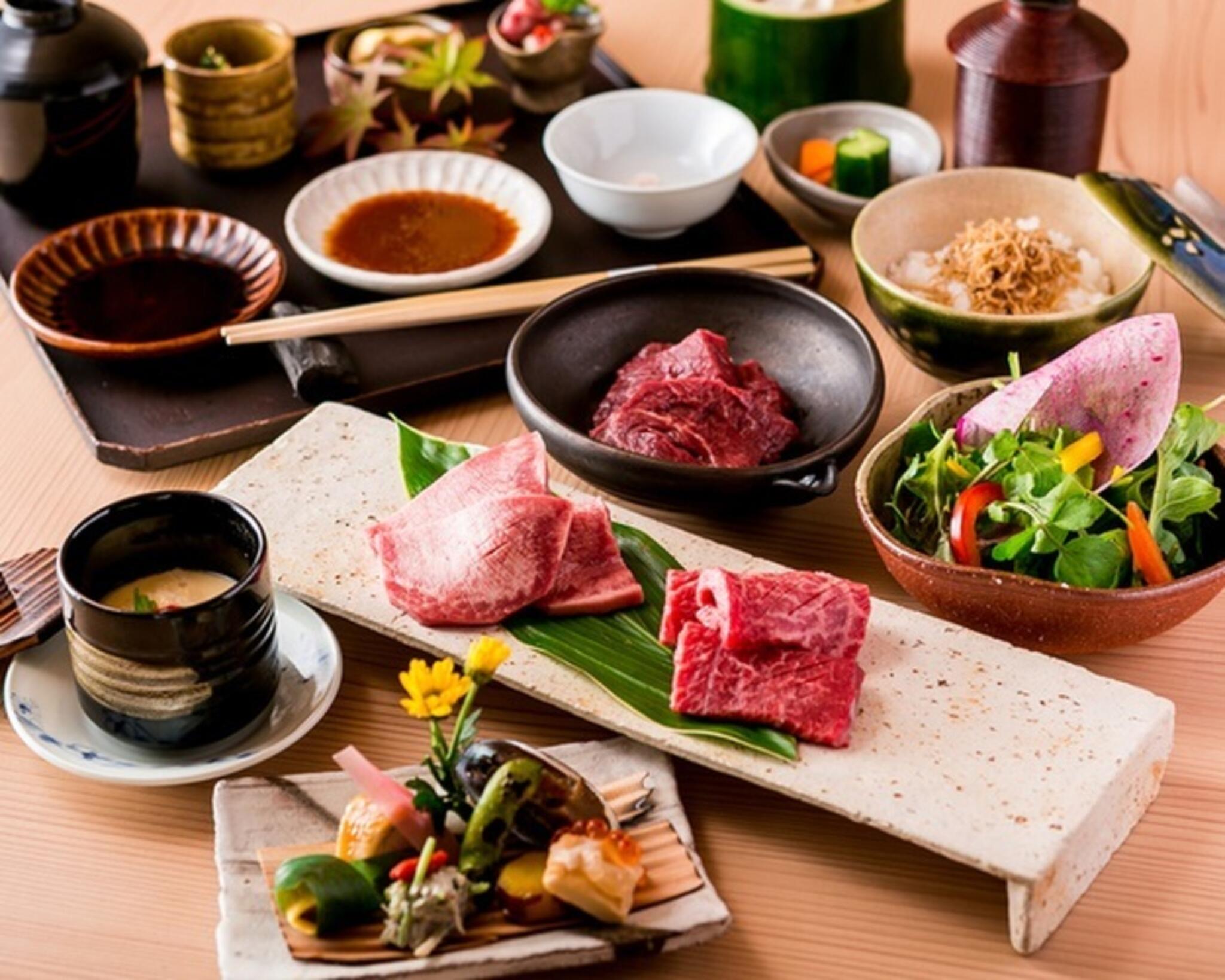 日本焼肉はせ川 表参道店の代表写真1