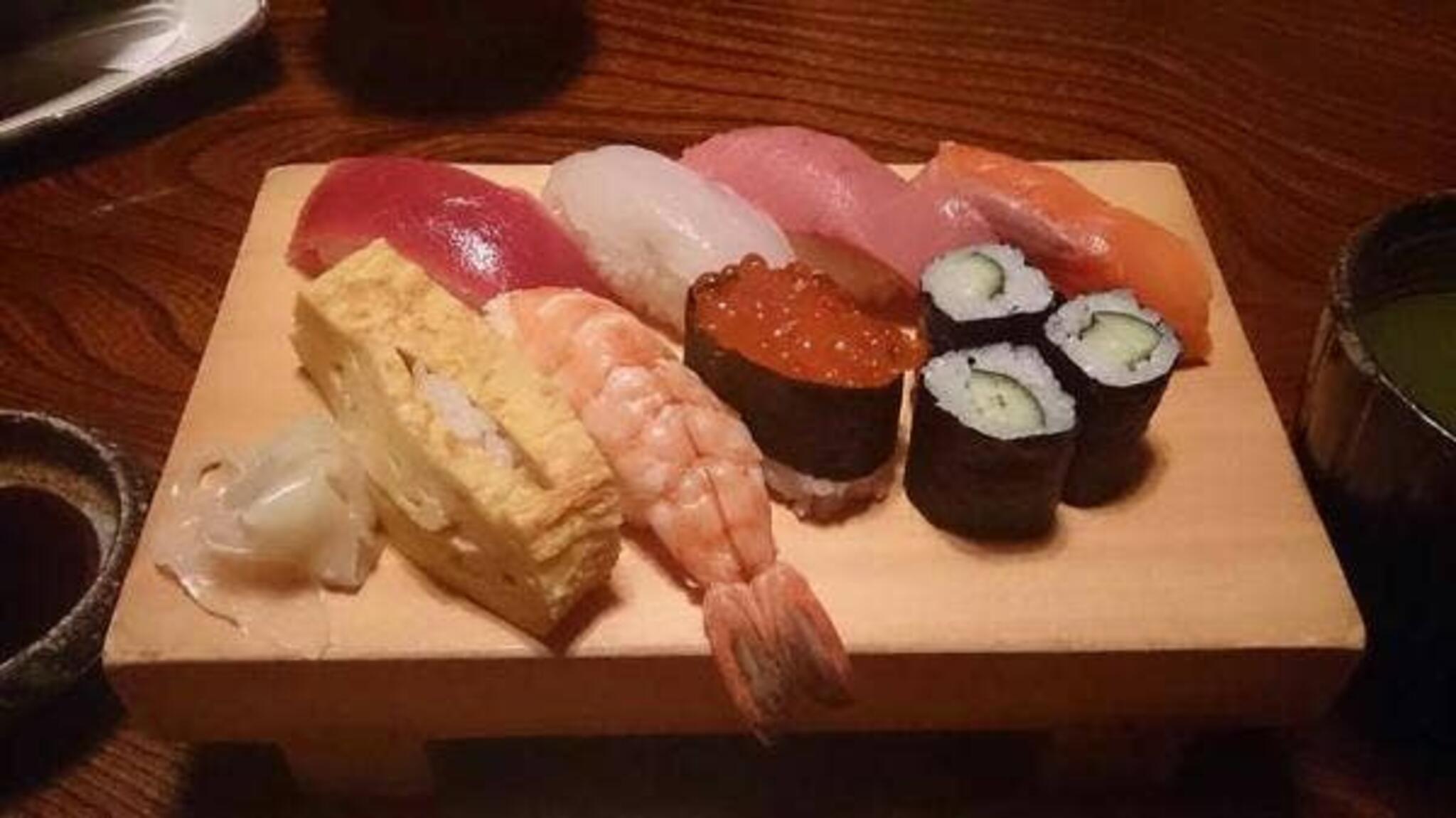 潮寿司の代表写真10