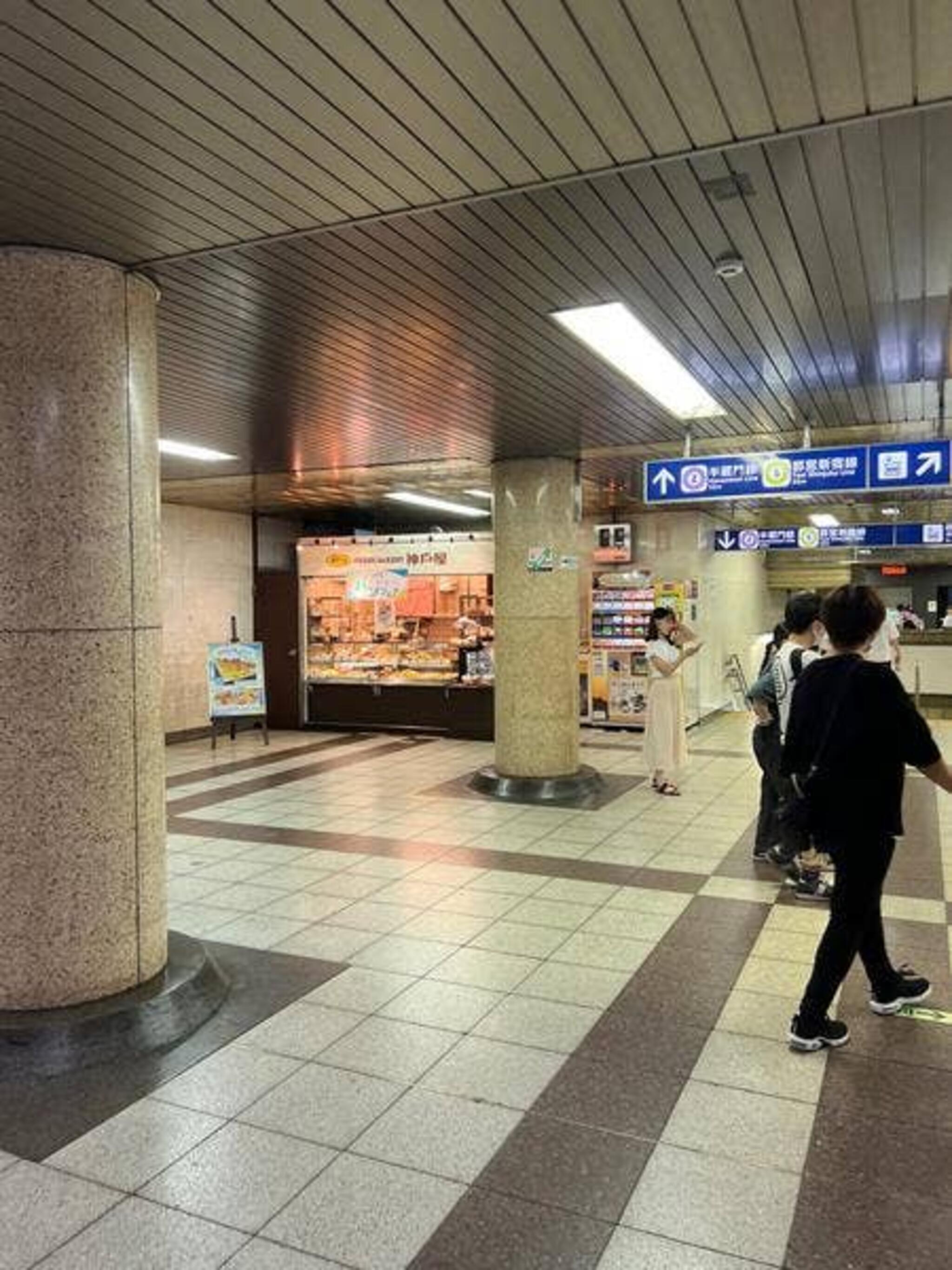 フレッシュベーカリー神戸屋 九段下駅店の代表写真4