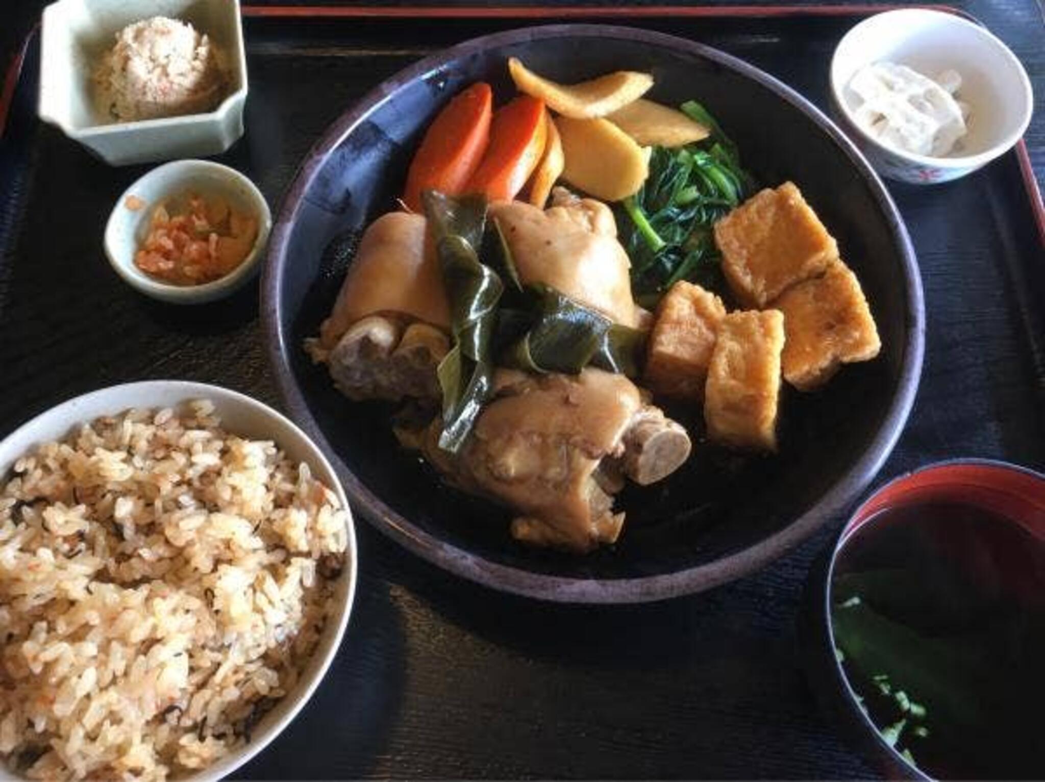 守礼そばと沖縄料理の代表写真8