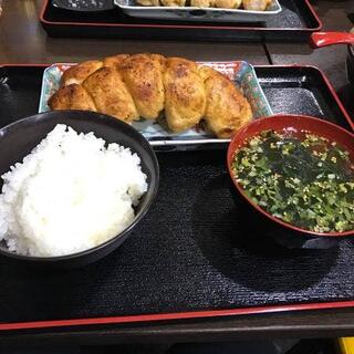 ホワイト餃子 三郷店の写真7