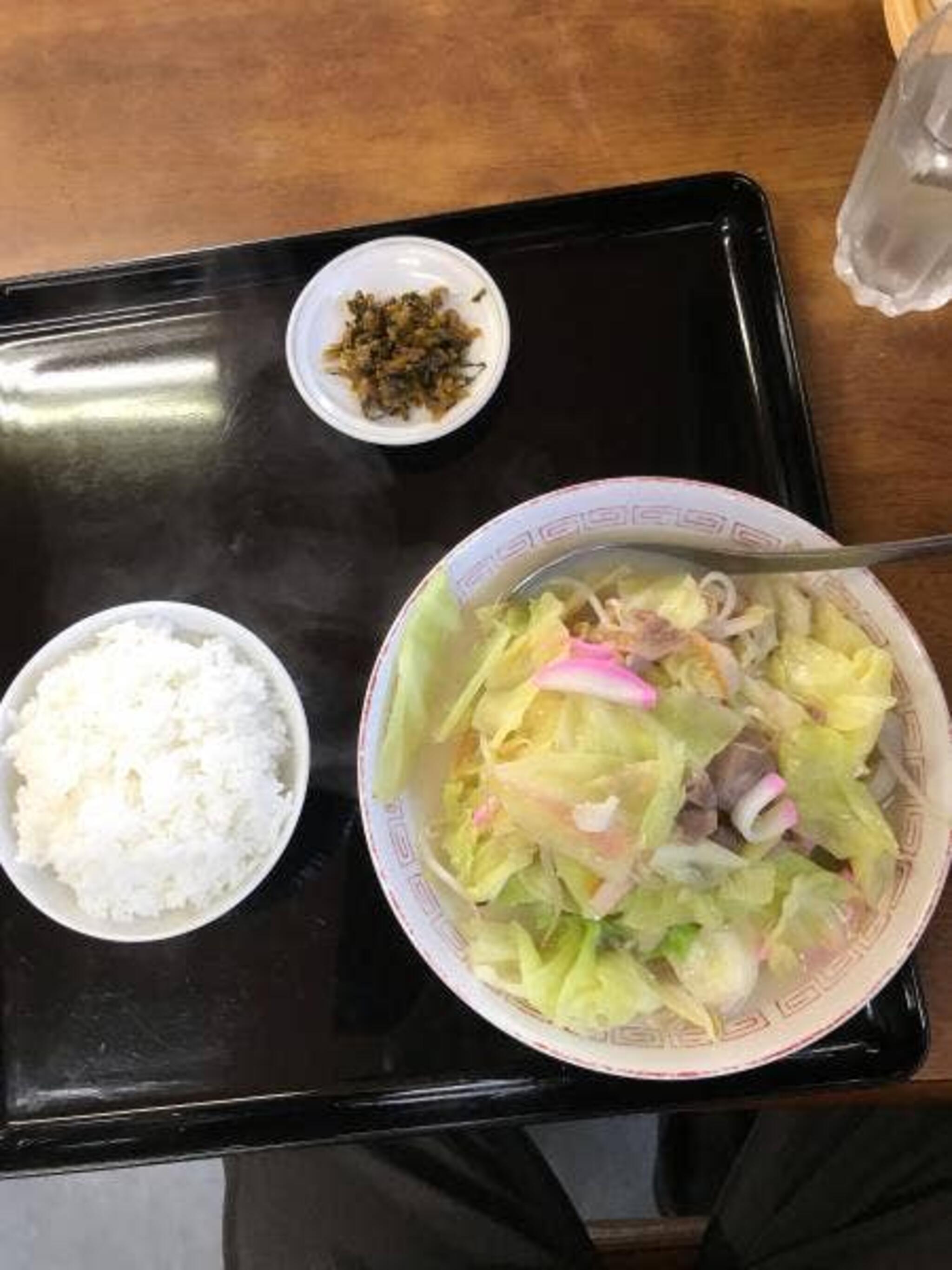 みよし食堂 亀川店の代表写真3