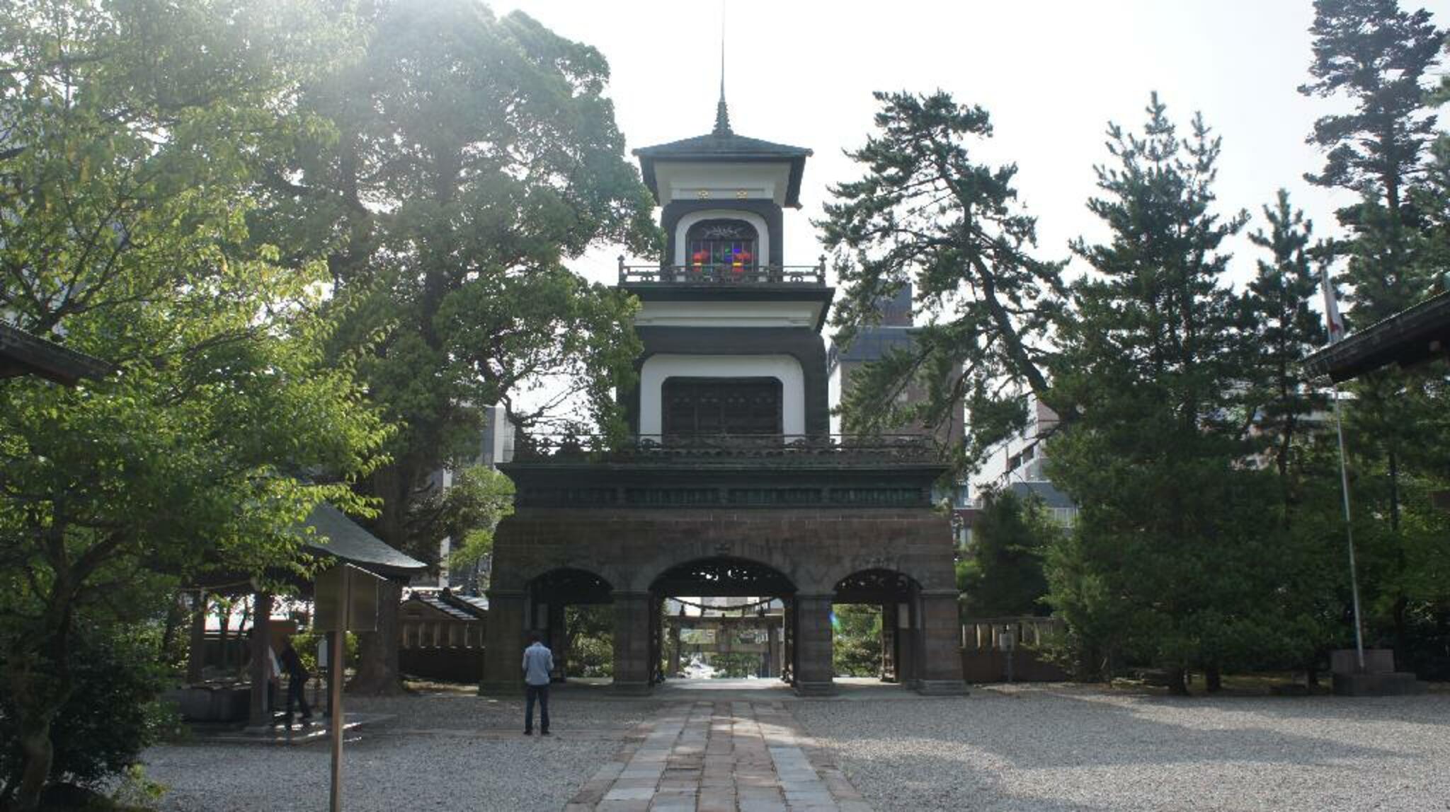 尾山神社 本殿の代表写真6