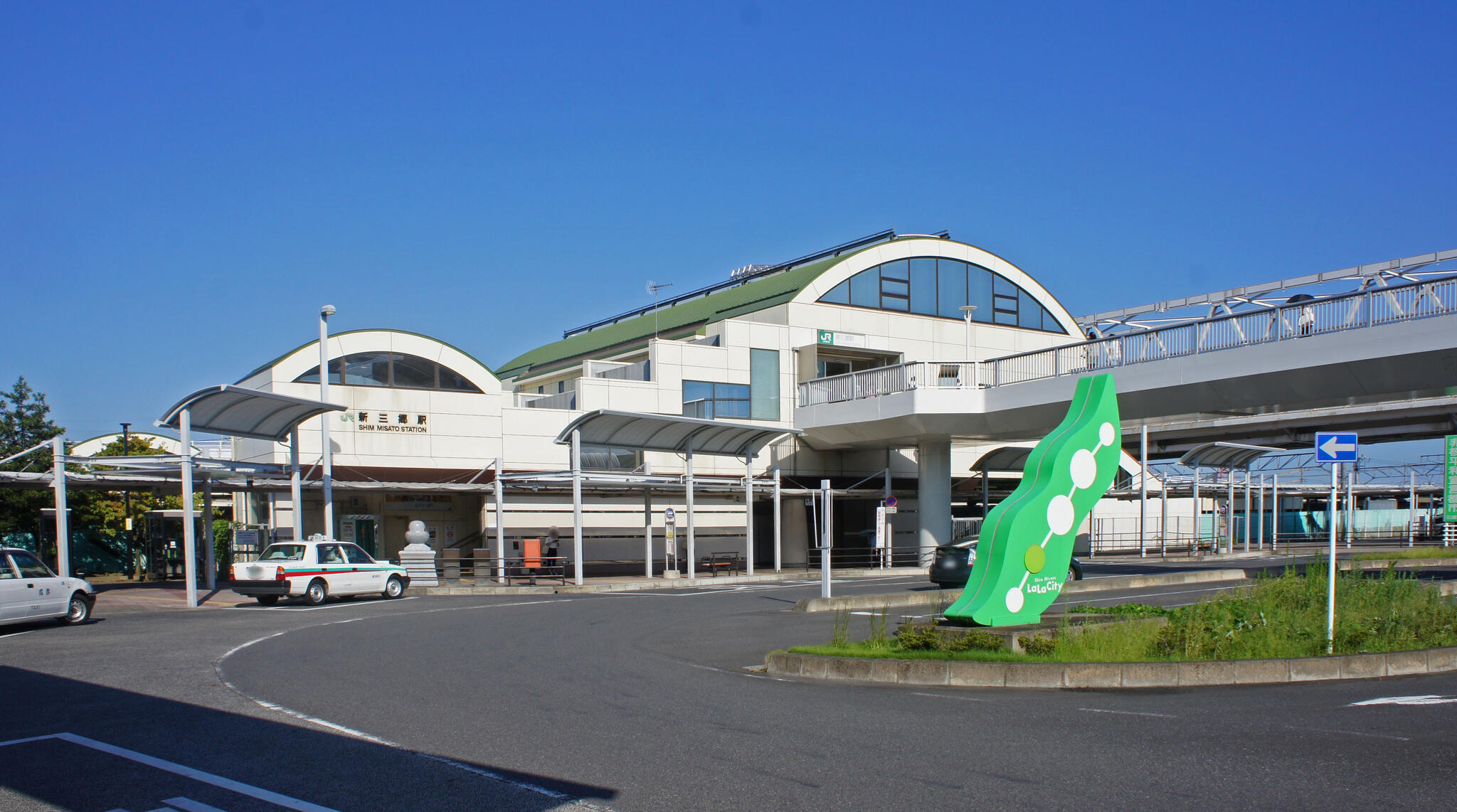 新三郷駅の代表写真9