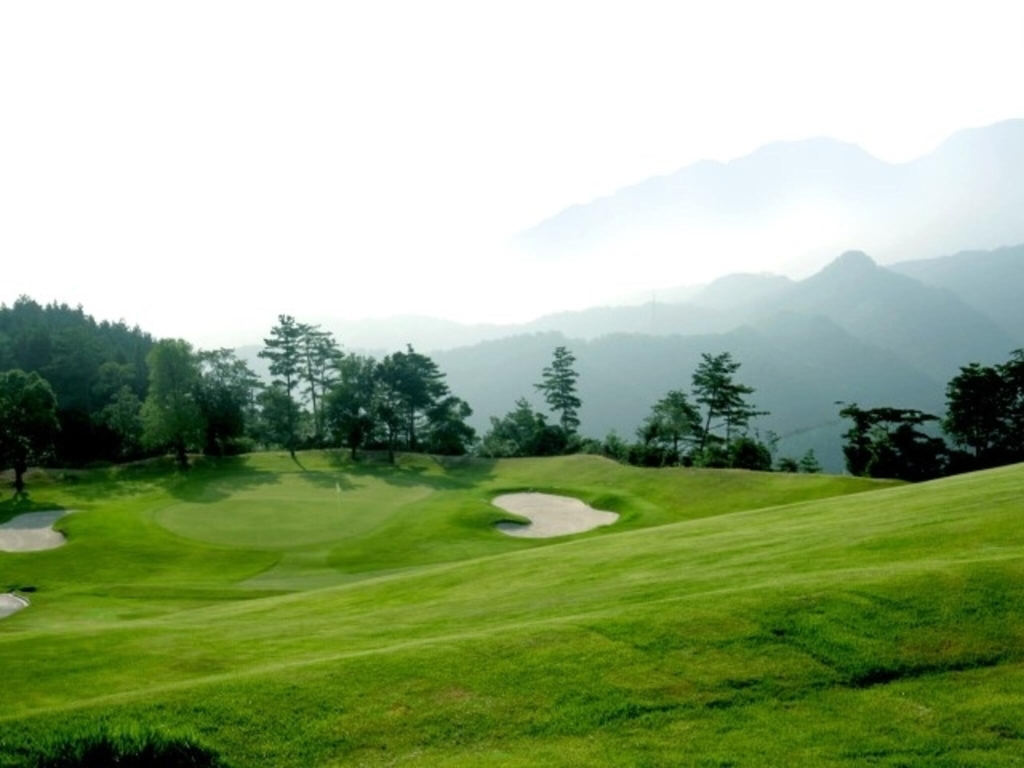 松山国際ゴルフ倶楽部の代表写真2