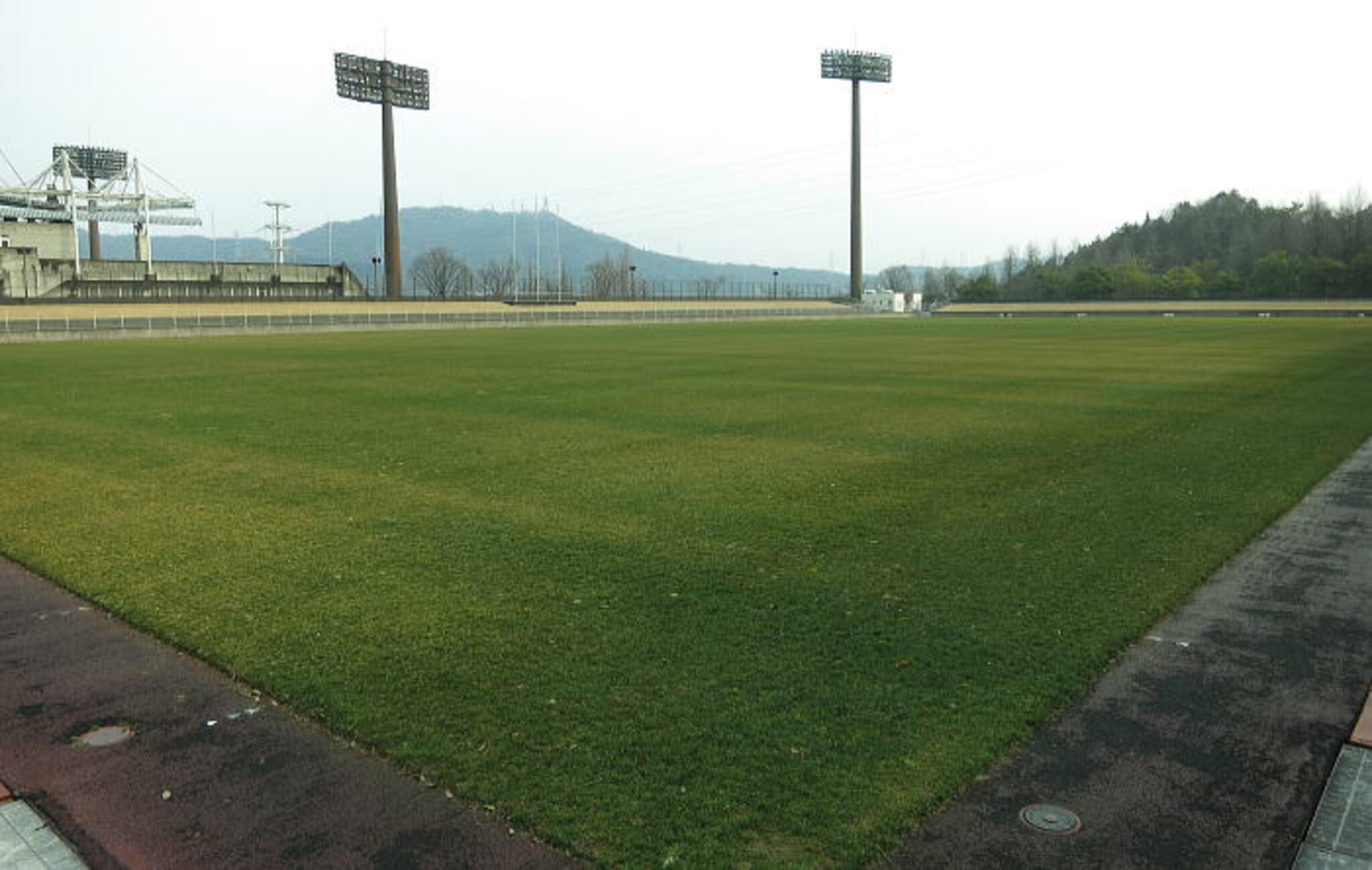 広島広域公園第一・第二球技場 広島市安佐南区大塚西/競技場 Yahoo!マップ