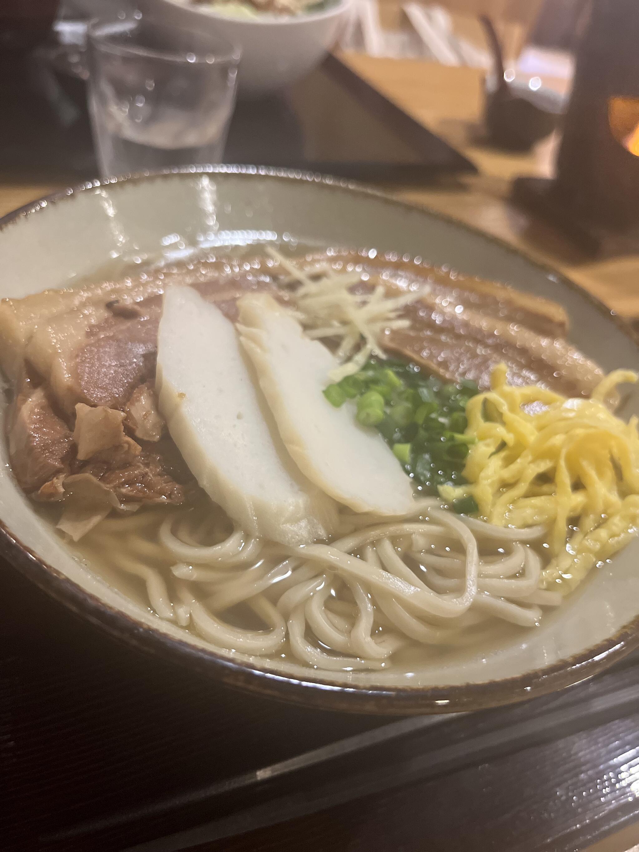 沖縄そばと沖縄料理・泡盛の店 美ら花 名護本店の代表写真4