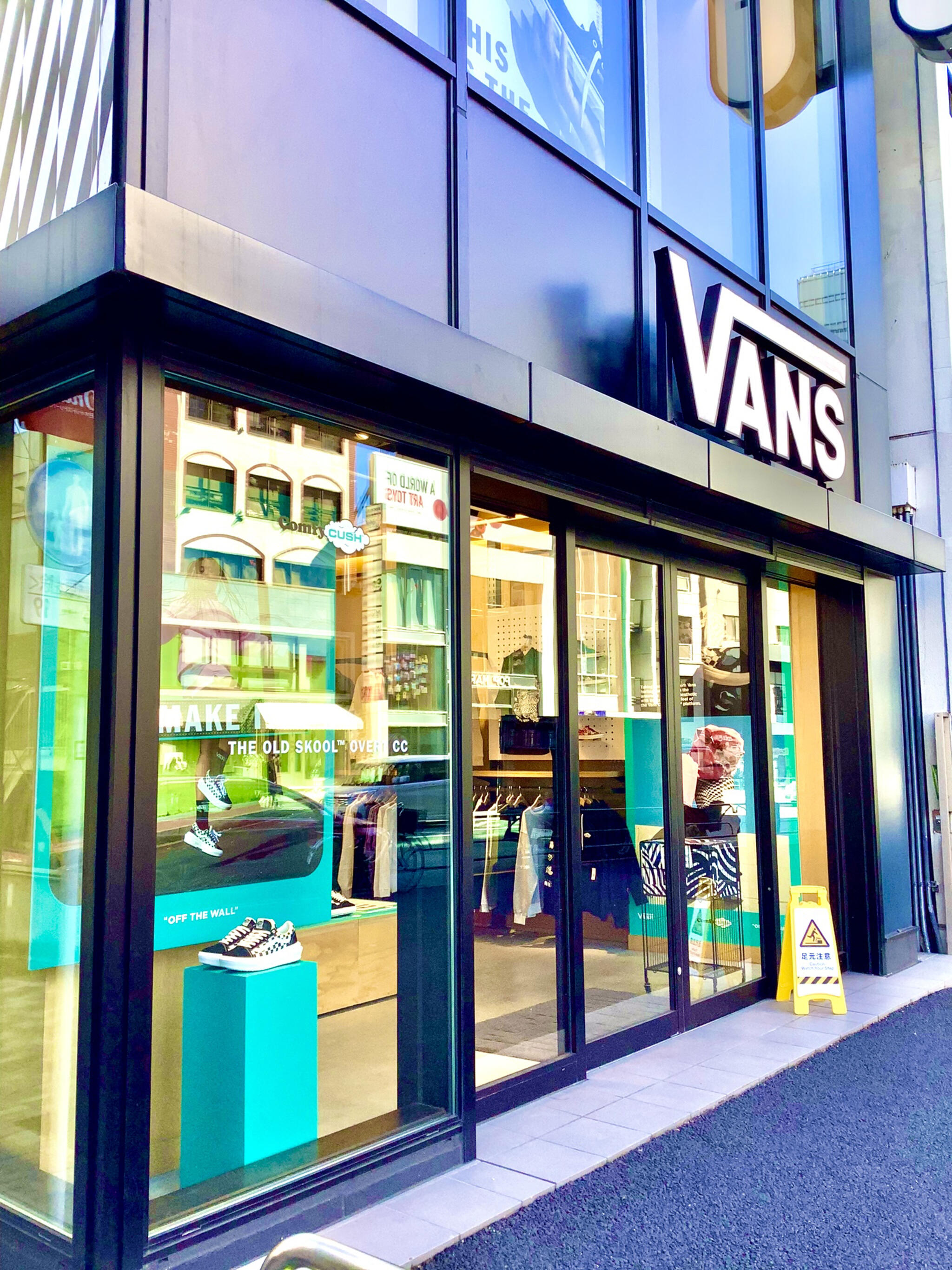 ストア vans スニーカー 原宿