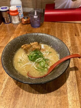 塩豚骨 らー麺 雄 摂津店のクチコミ写真1