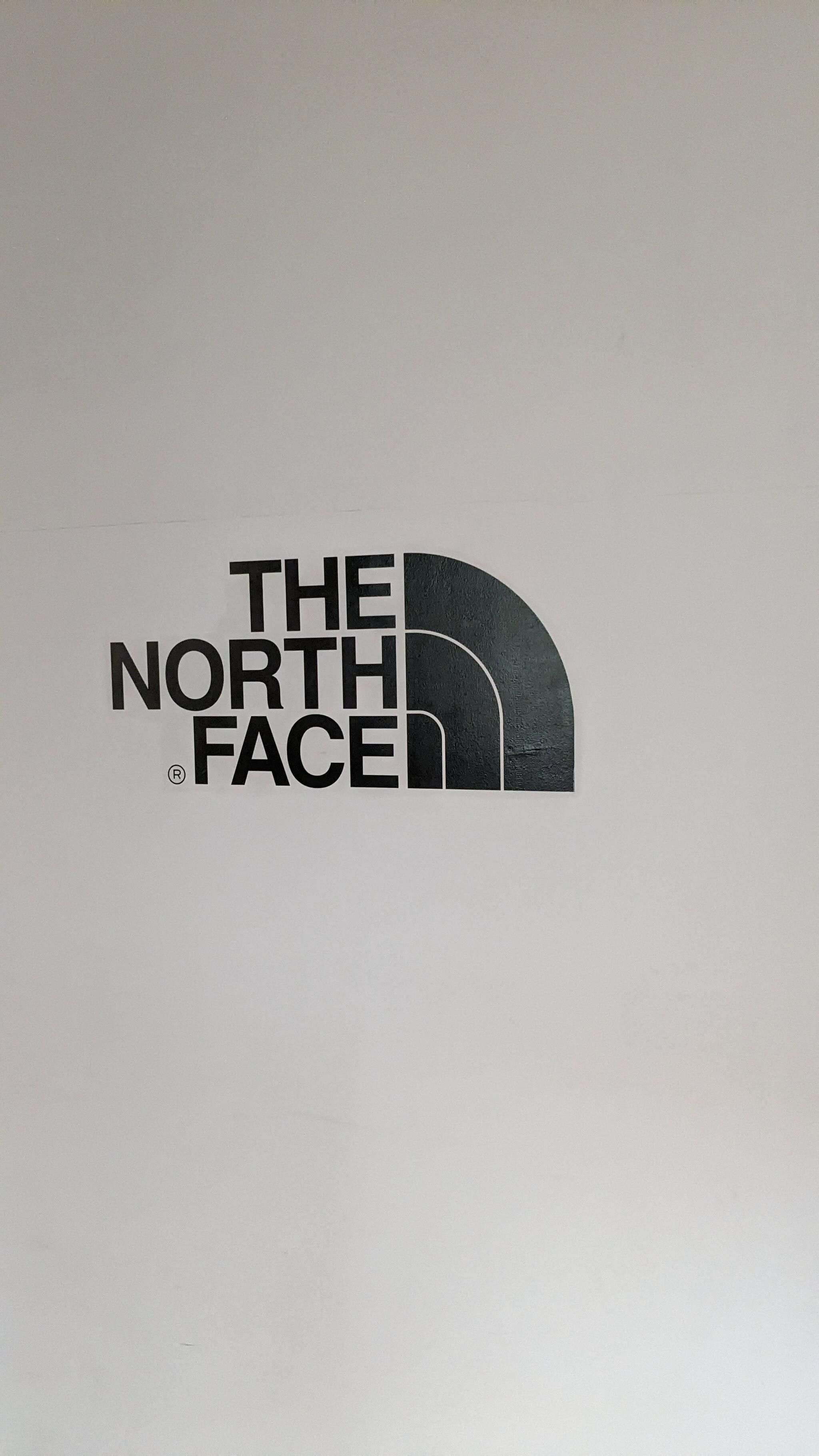 THE NORTH FACE アミュプラザ鹿児島の代表写真2