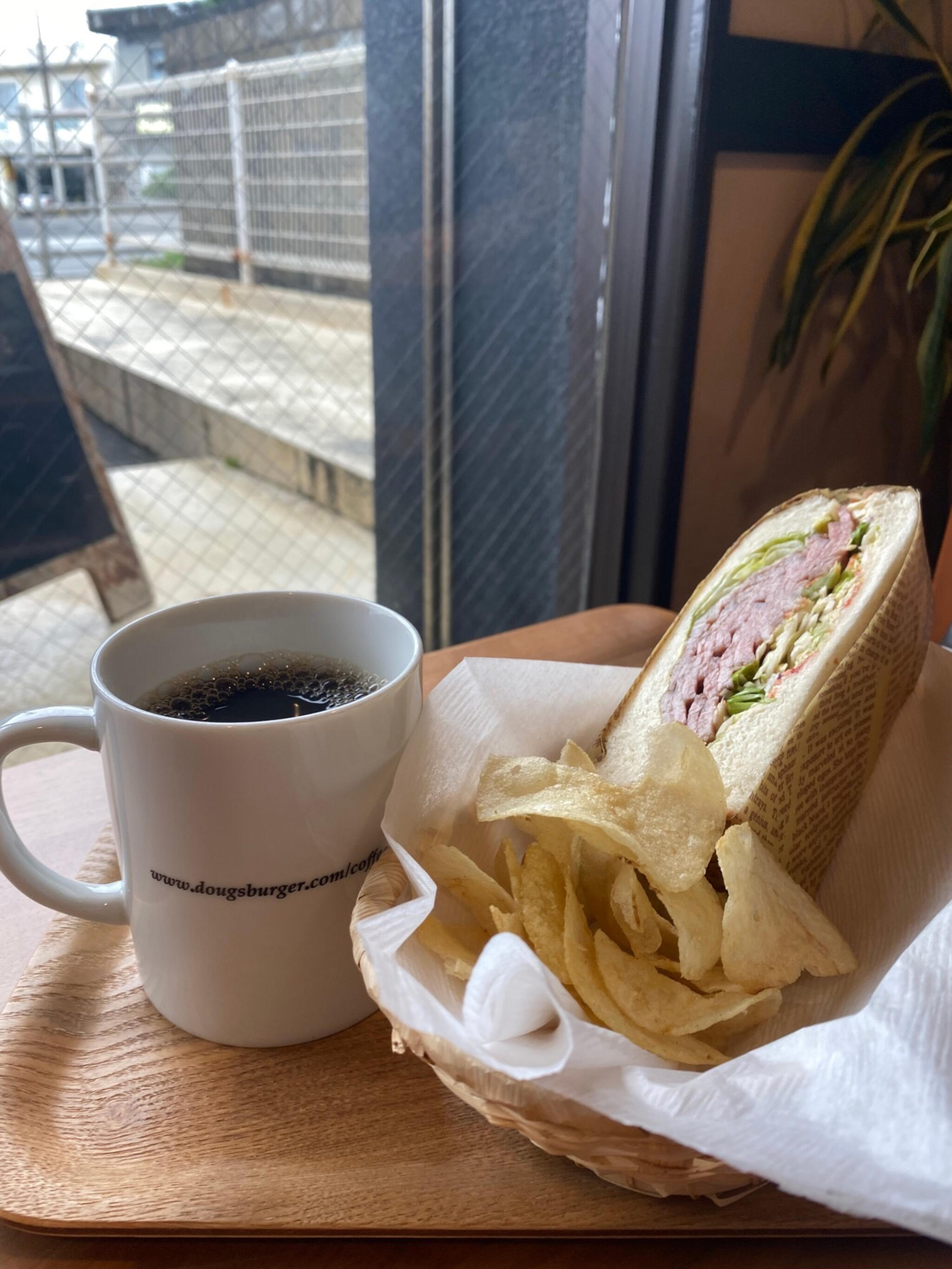 ダグズ・コーヒー 宮古島本店の代表写真6