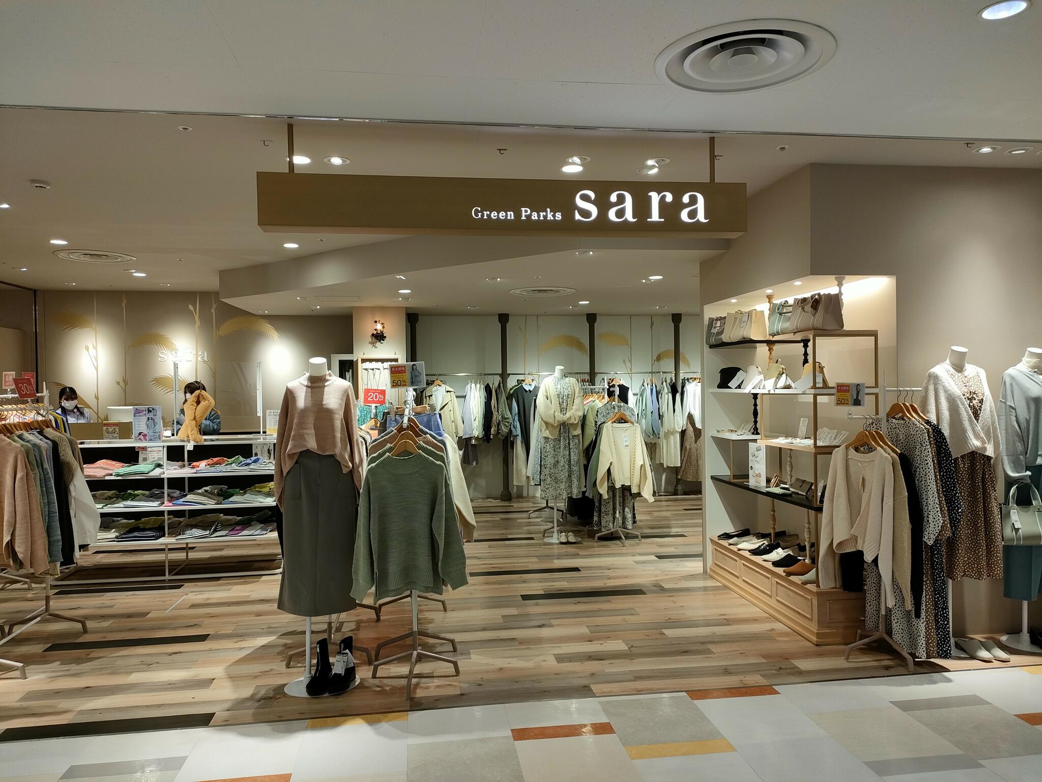 田町 レディース 服