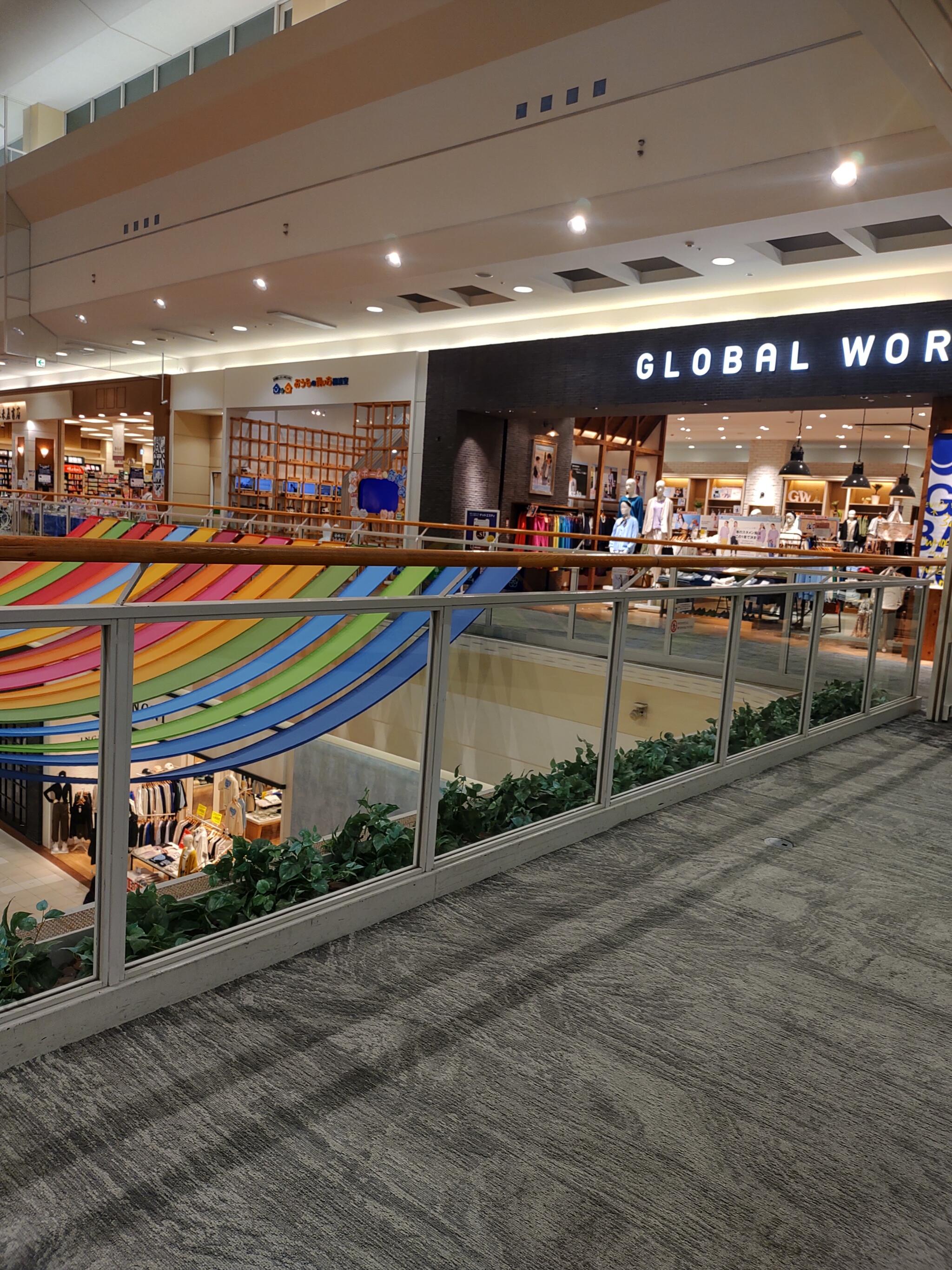 GLOBAL WORK イオンモール姫路大津 - 姫路市大津区大津町/衣料品店 | Yahoo!マップ