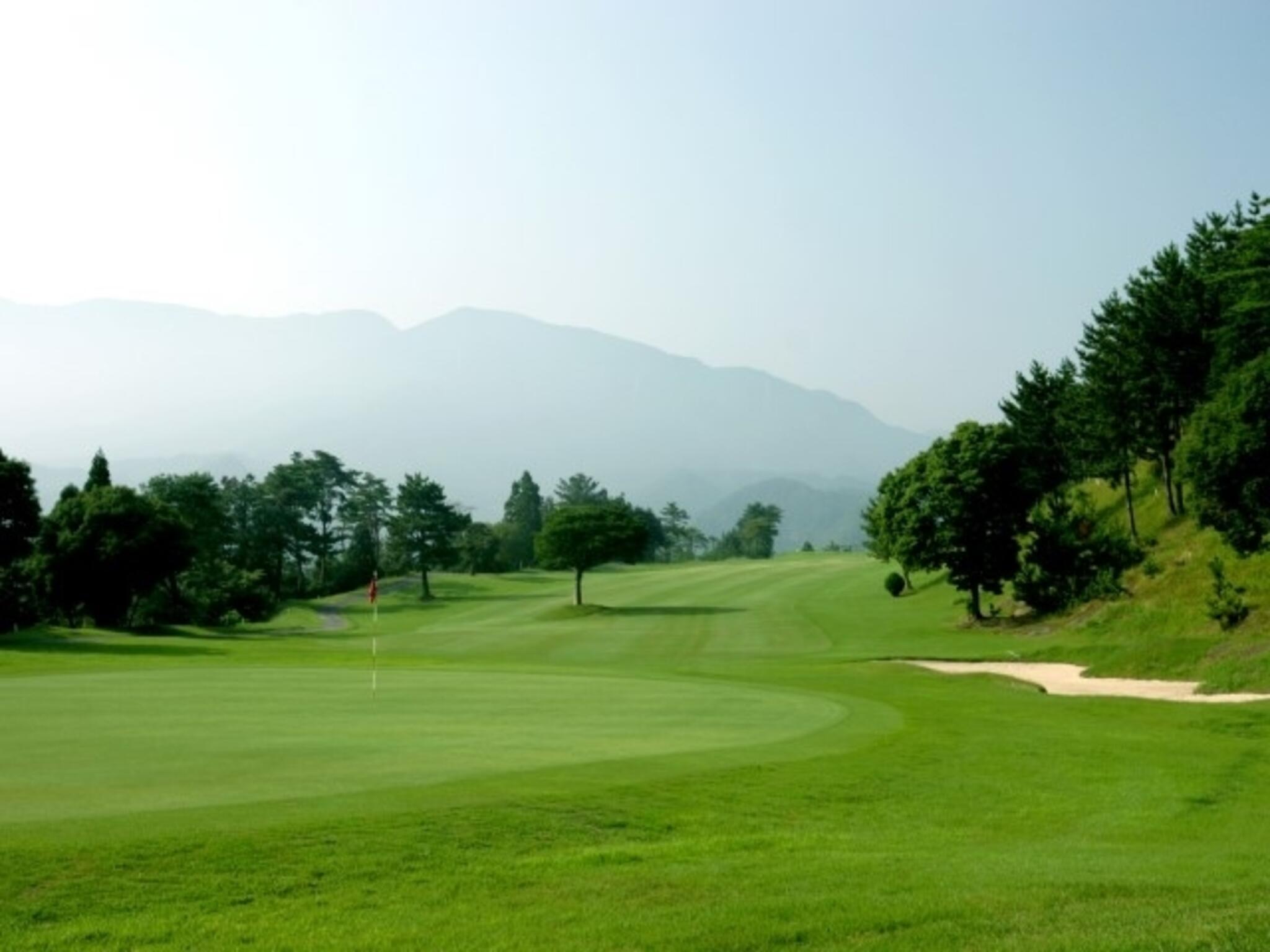 松山国際ゴルフ倶楽部の代表写真8